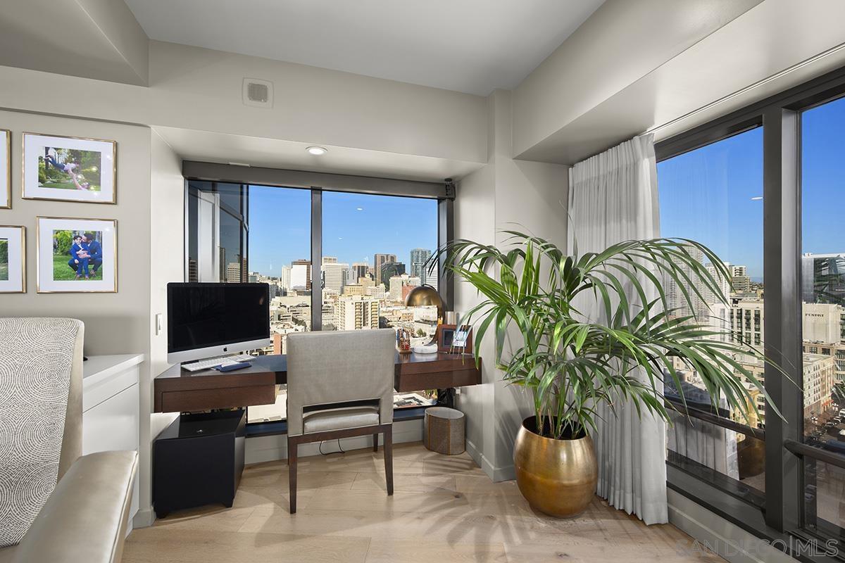 Detail Gallery Image 20 of 71 For 100  Harbor Drive  #1906,  San Diego,  CA 92101 - 1 Beds | 1/1 Baths