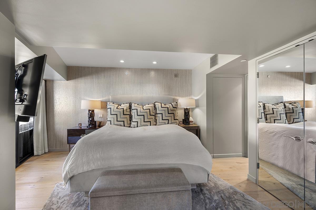 Detail Gallery Image 36 of 71 For 100  Harbor Drive  #1906,  San Diego,  CA 92101 - 1 Beds | 1/1 Baths