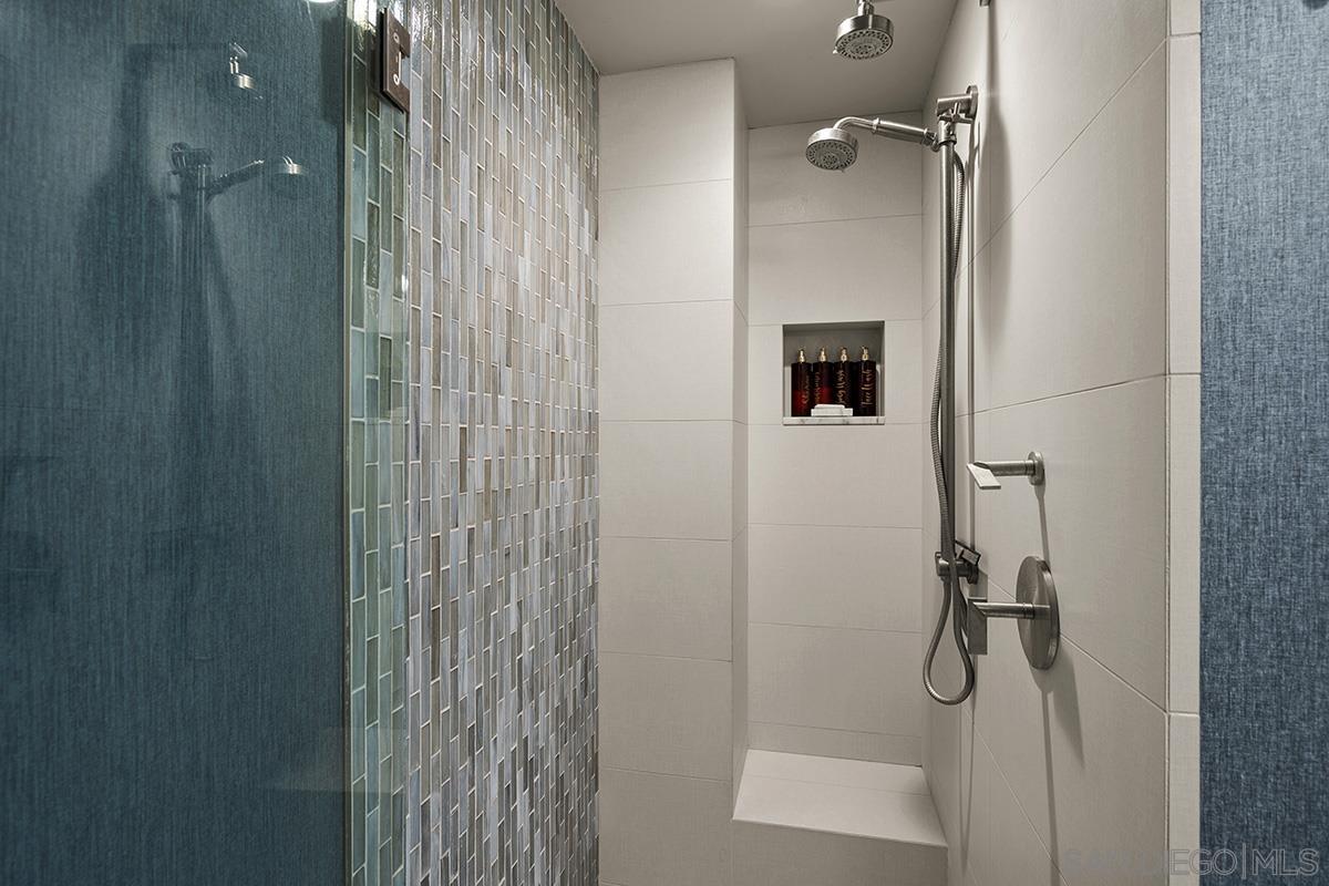 Detail Gallery Image 42 of 71 For 100  Harbor Drive  #1906,  San Diego,  CA 92101 - 1 Beds | 1/1 Baths