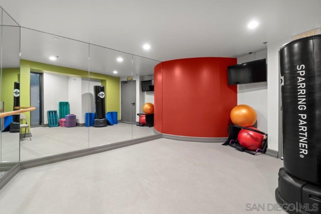 Detail Gallery Image 57 of 71 For 100  Harbor Drive  #1906,  San Diego,  CA 92101 - 1 Beds | 1/1 Baths