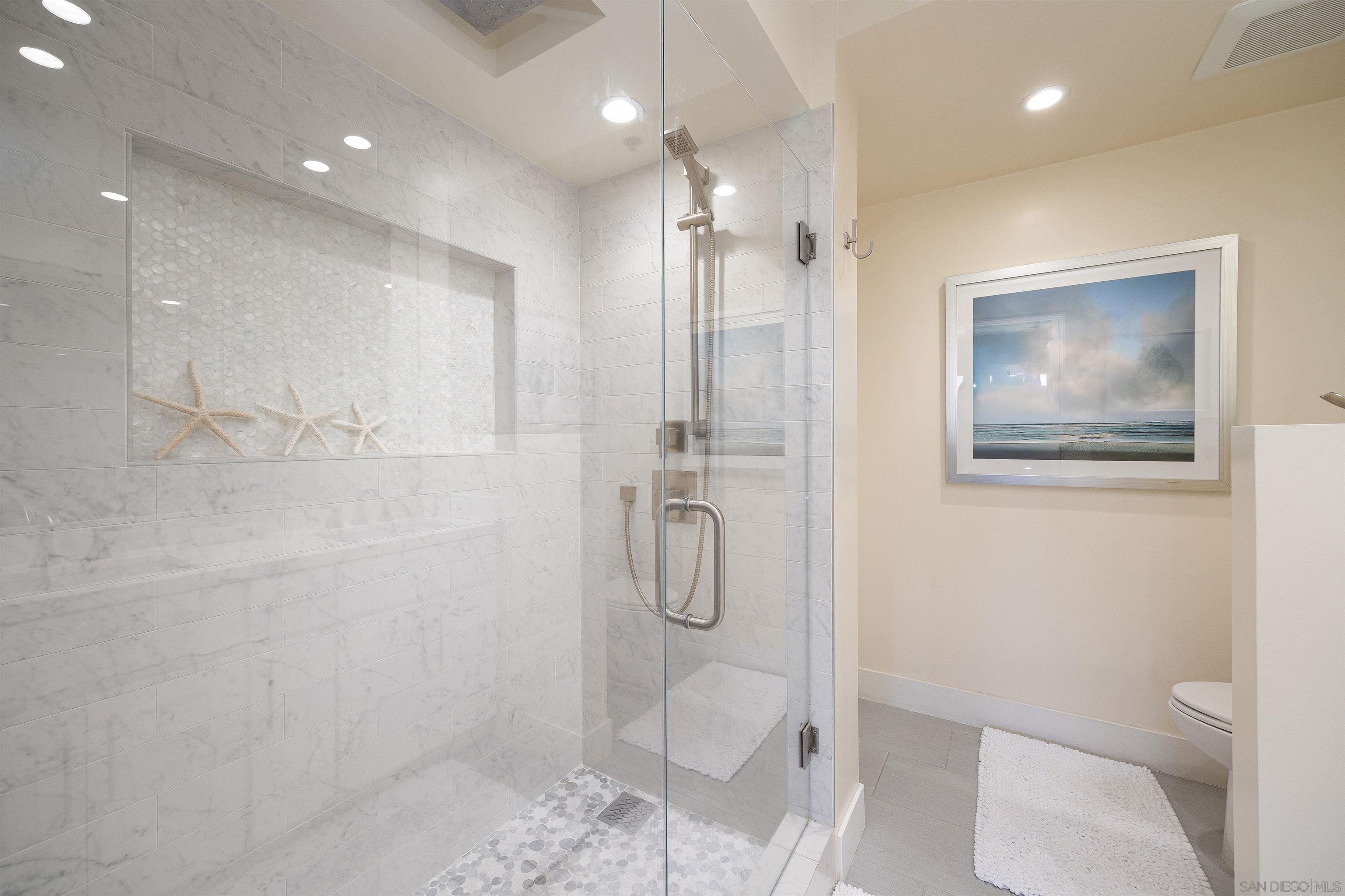 Detail Gallery Image 6 of 19 For 100  Harbor Dr  705, San Diego,  CA 92101 - 1 Beds | 1 Baths