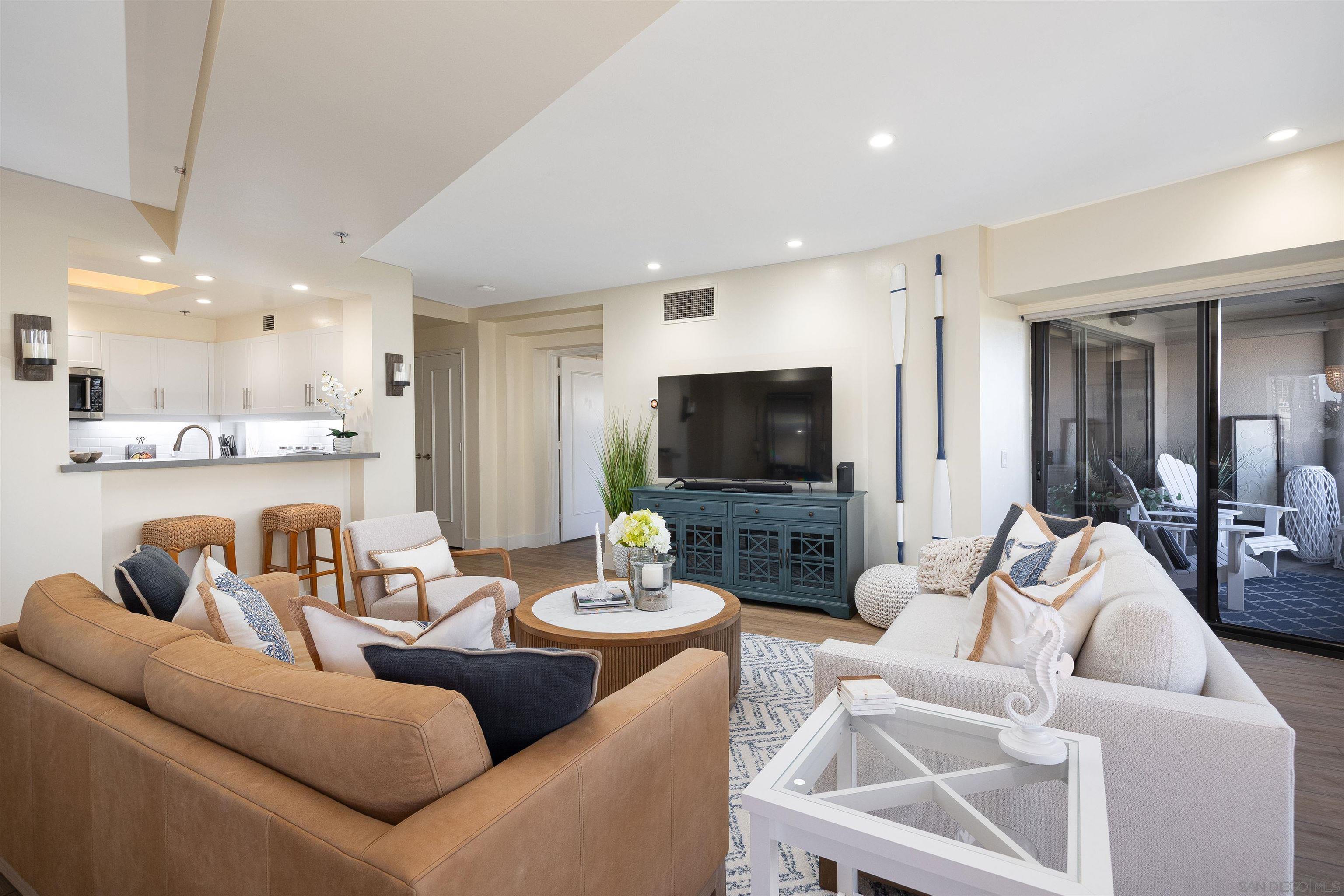 Detail Gallery Image 9 of 19 For 100  Harbor Dr  705, San Diego,  CA 92101 - 1 Beds | 1 Baths