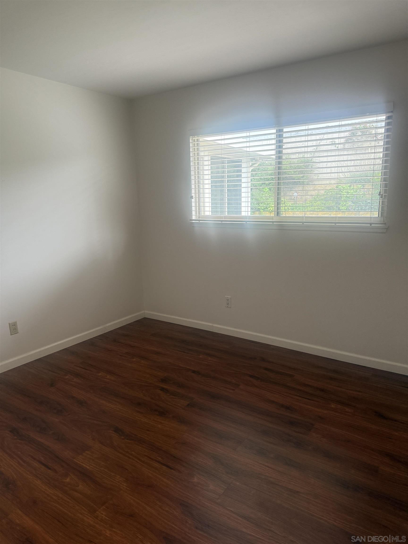 Detail Gallery Image 12 of 17 For 3755  Millikin Ave, San Diego,  CA 92122 - 3 Beds | 2 Baths