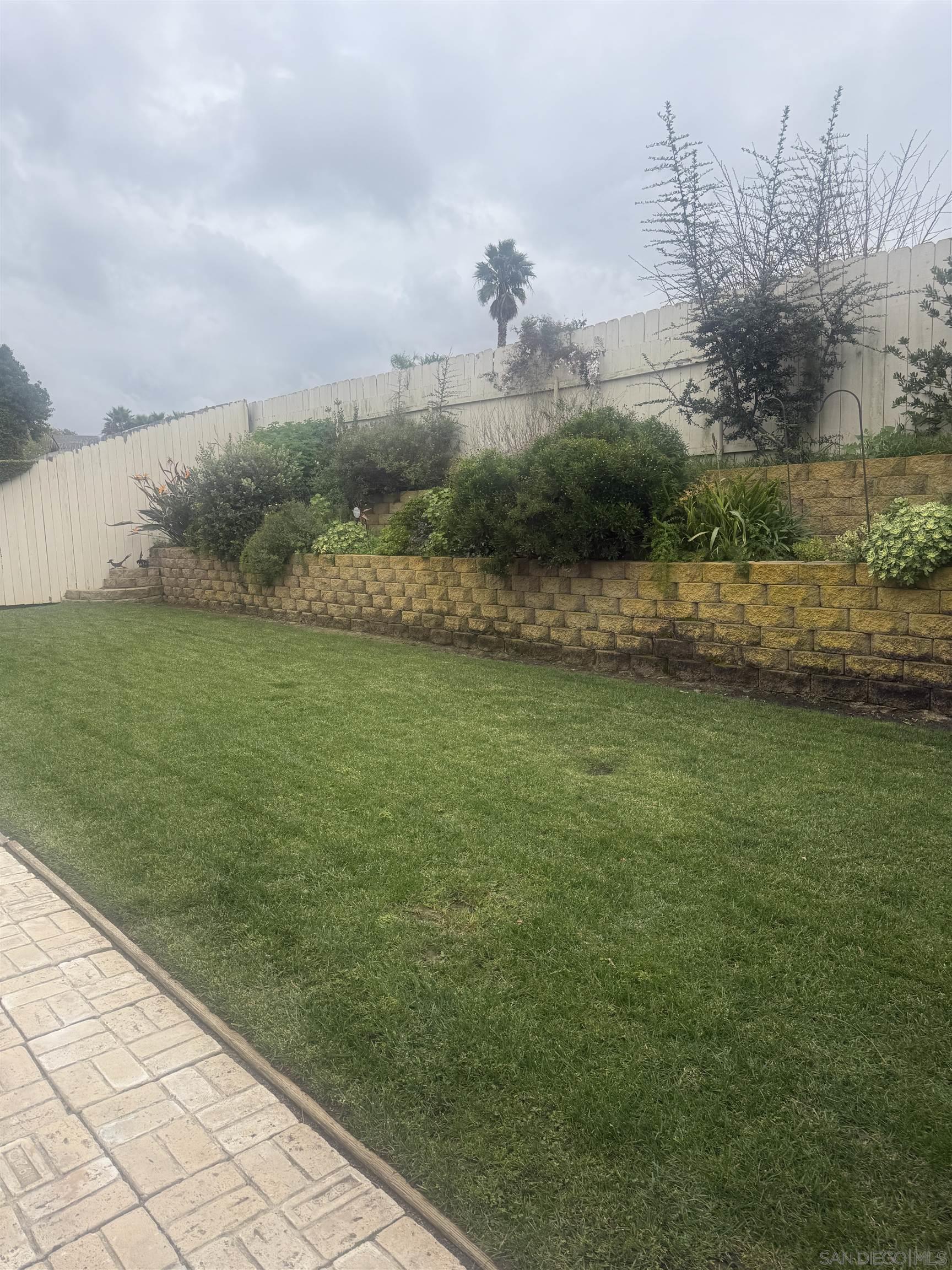 Detail Gallery Image 15 of 17 For 3755  Millikin Ave, San Diego,  CA 92122 - 3 Beds | 2 Baths