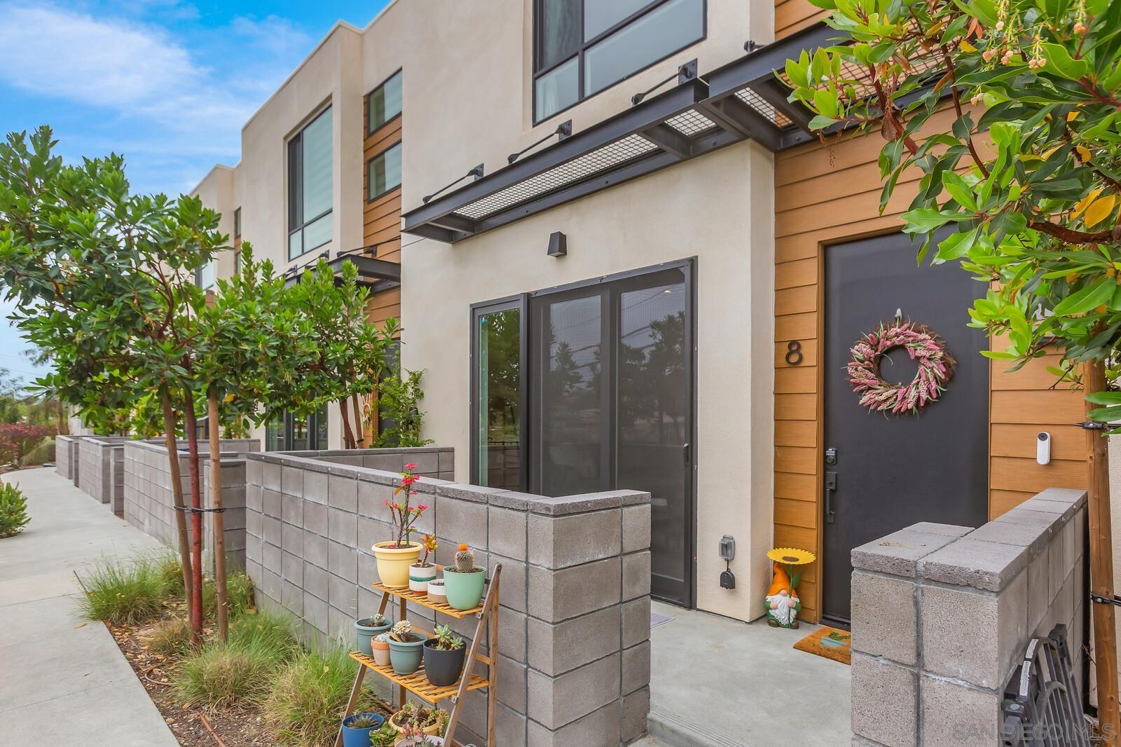 Front Image Thumbnail for SD260001825