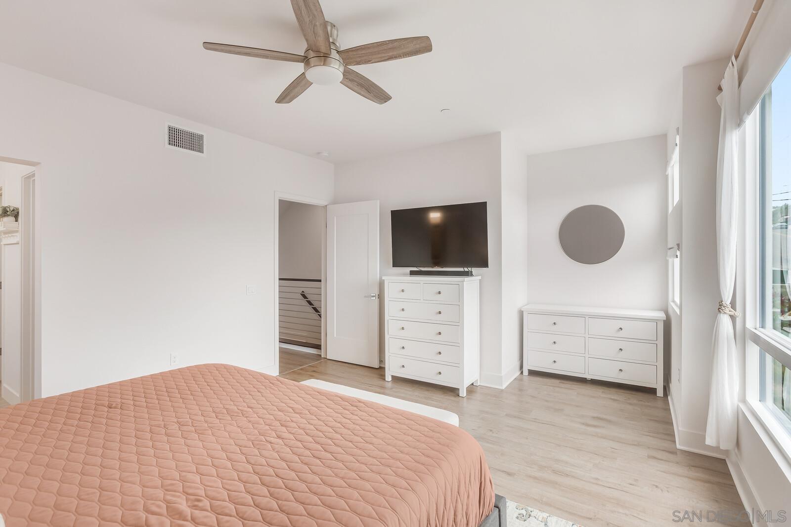 Detail Gallery Image 22 of 44 For 1055  32nd St  #8,  San Diego,  CA 92102 - 3 Beds | 2/1 Baths