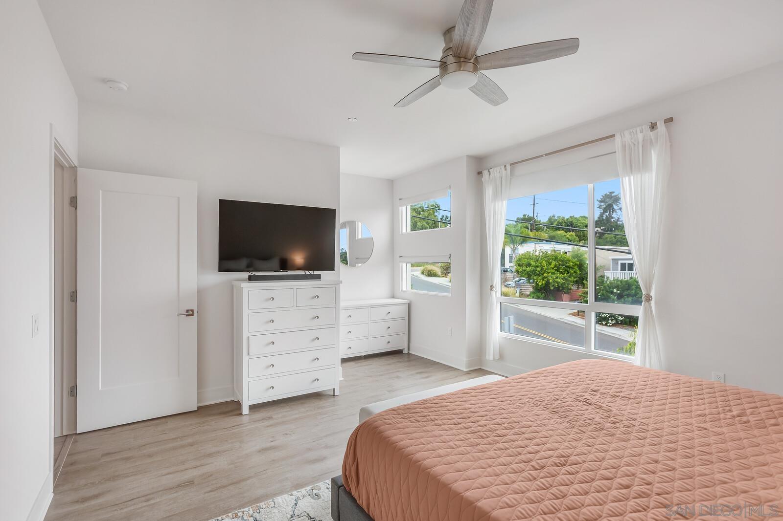 Detail Gallery Image 23 of 44 For 1055  32nd St  #8,  San Diego,  CA 92102 - 3 Beds | 2/1 Baths