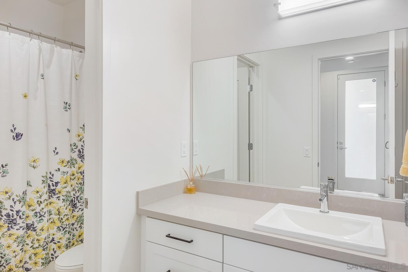 Detail Gallery Image 27 of 44 For 1055  32nd St  #8,  San Diego,  CA 92102 - 3 Beds | 2/1 Baths