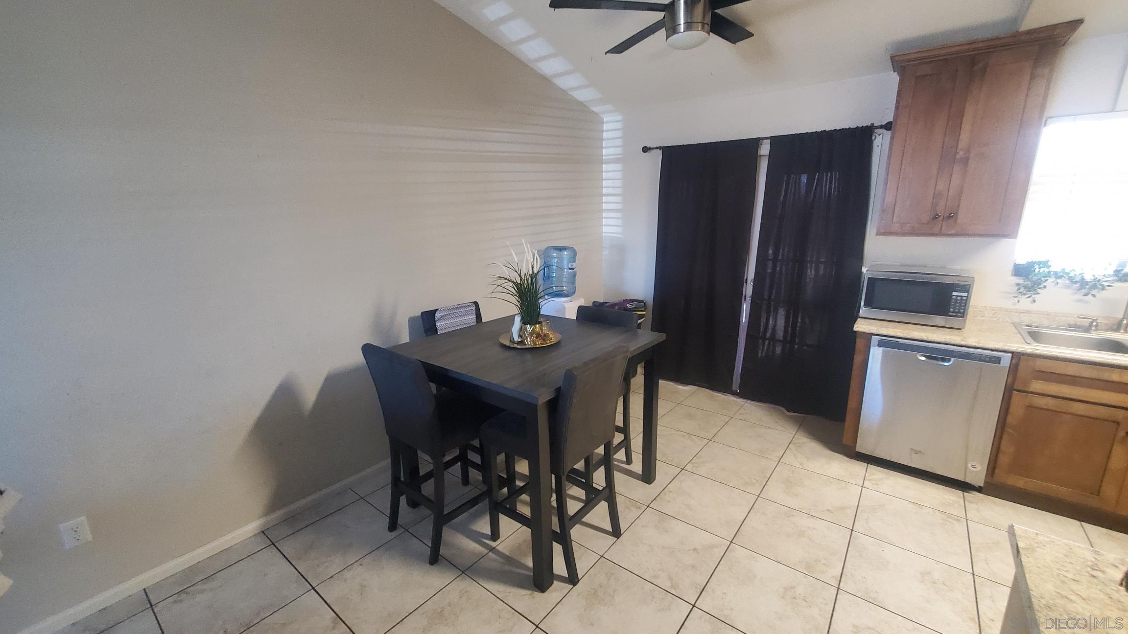 Detail Gallery Image 6 of 10 For 312  Chisolm, Imperial,  CA 92251 - 3 Beds | 2 Baths