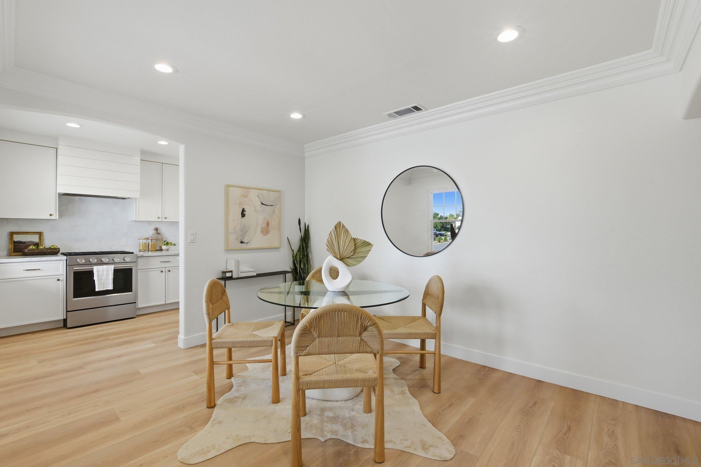 Detail Gallery Image 17 of 55 For 4906  Lorraine Dr, San Diego,  CA 92115 - 3 Beds | 3 Baths