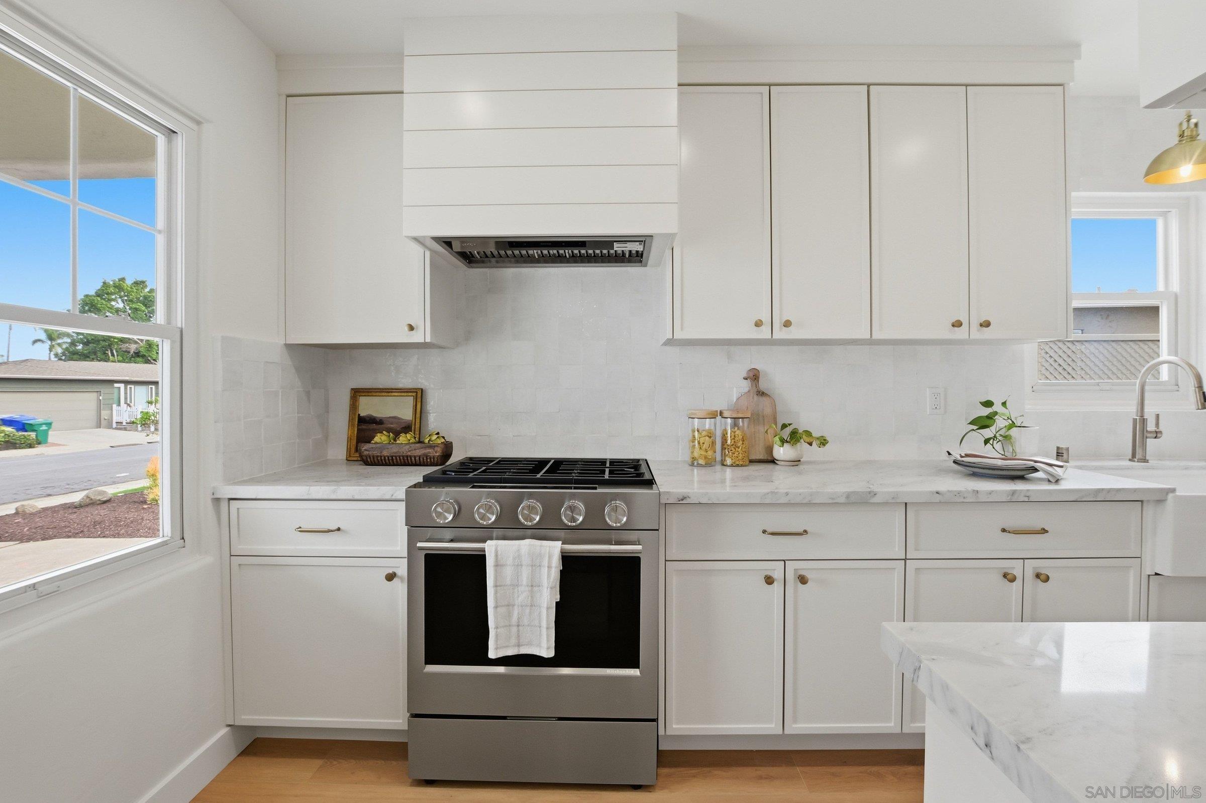 Detail Gallery Image 21 of 55 For 4906  Lorraine Dr, San Diego,  CA 92115 - 3 Beds | 3 Baths