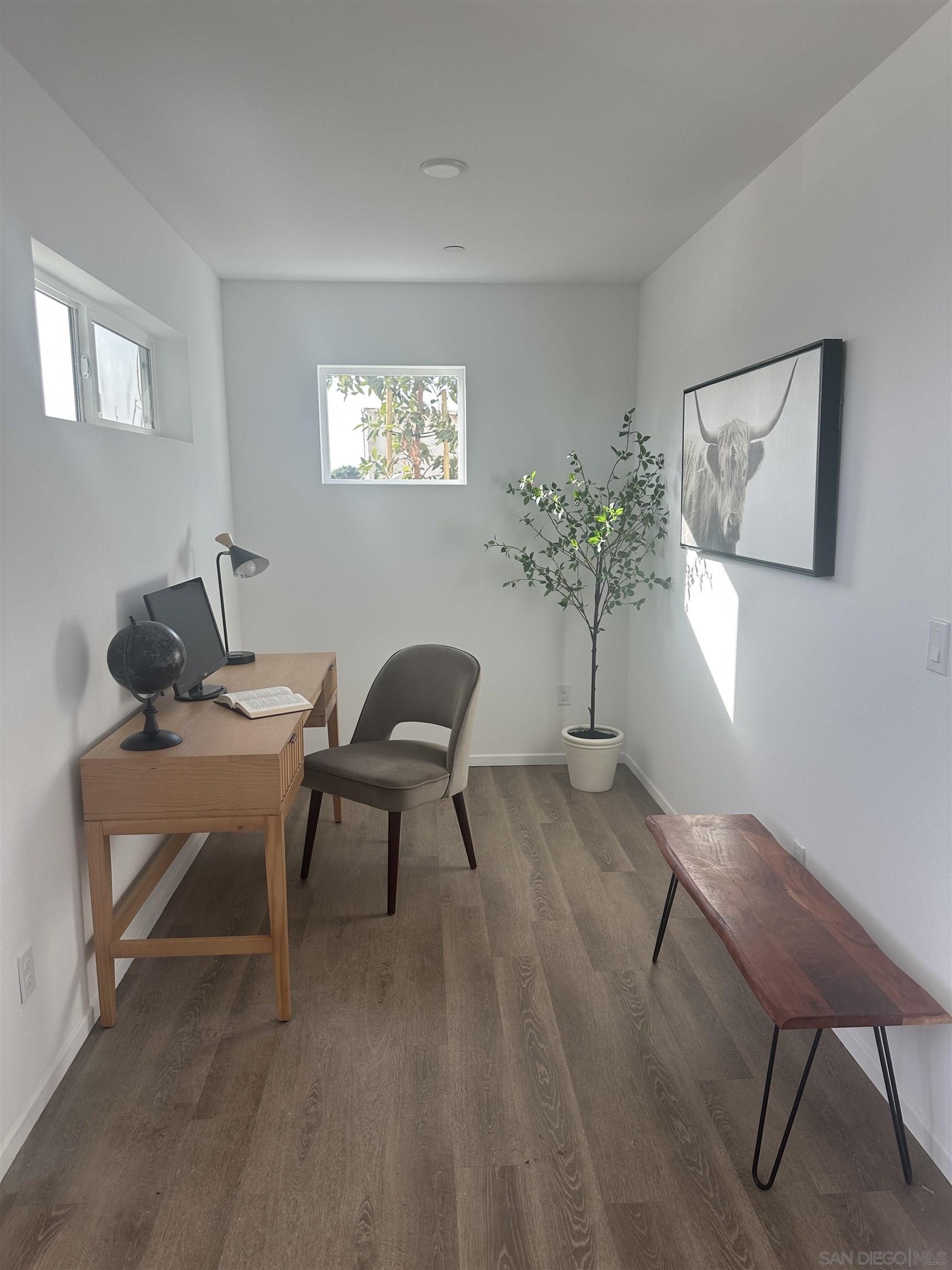 Detail Gallery Image 15 of 26 For 4952  Ocean View Blvd, San Diego,  CA 92113 - 3 Beds | 3 Baths