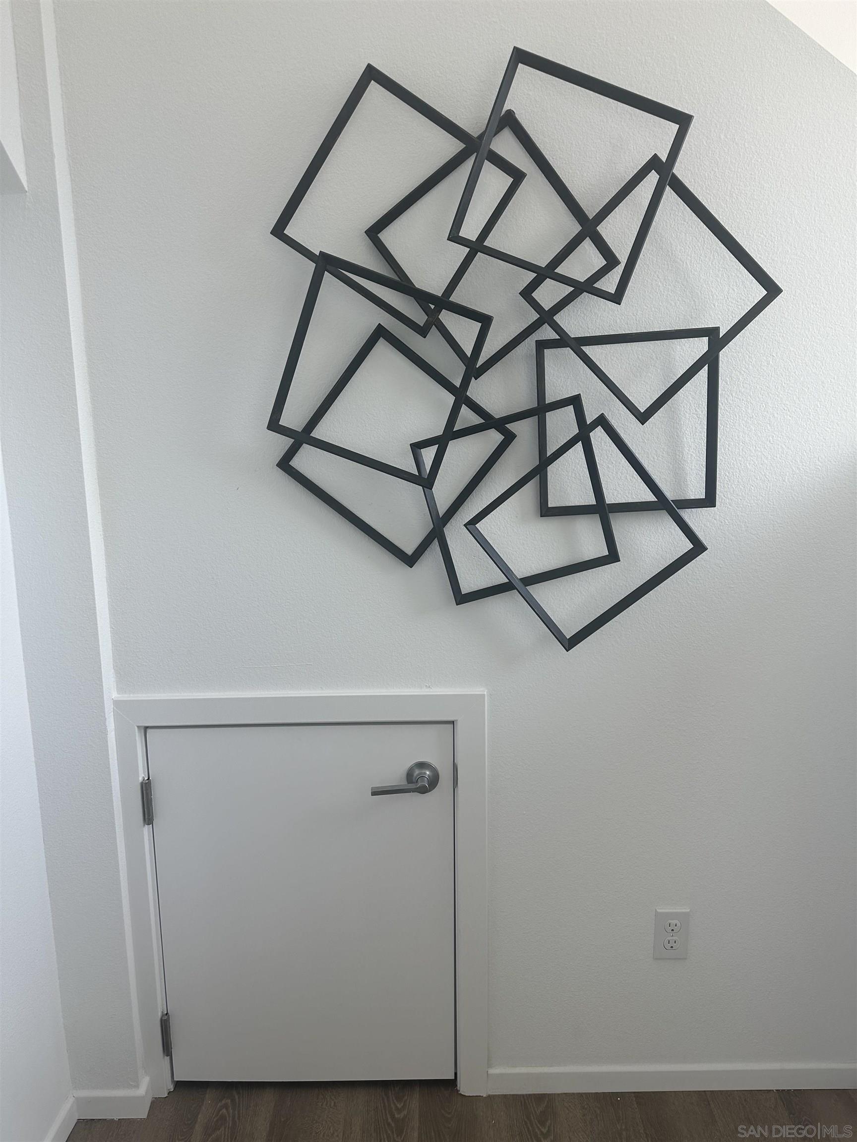 Detail Gallery Image 3 of 26 For 4952  Ocean View Blvd, San Diego,  CA 92113 - 3 Beds | 3 Baths