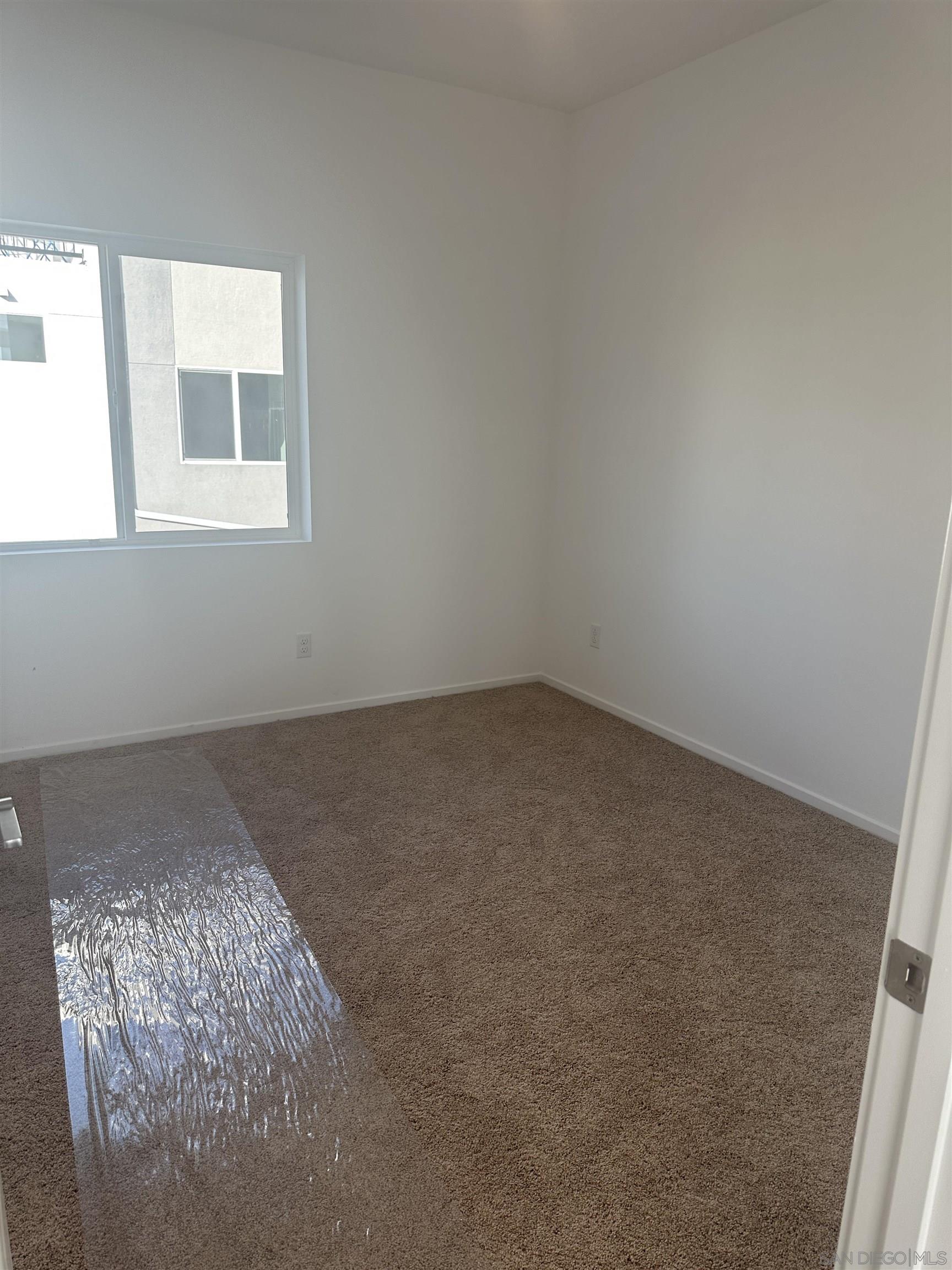 Detail Gallery Image 24 of 26 For 4952  Ocean View Blvd, San Diego,  CA 92113 - 3 Beds | 3 Baths