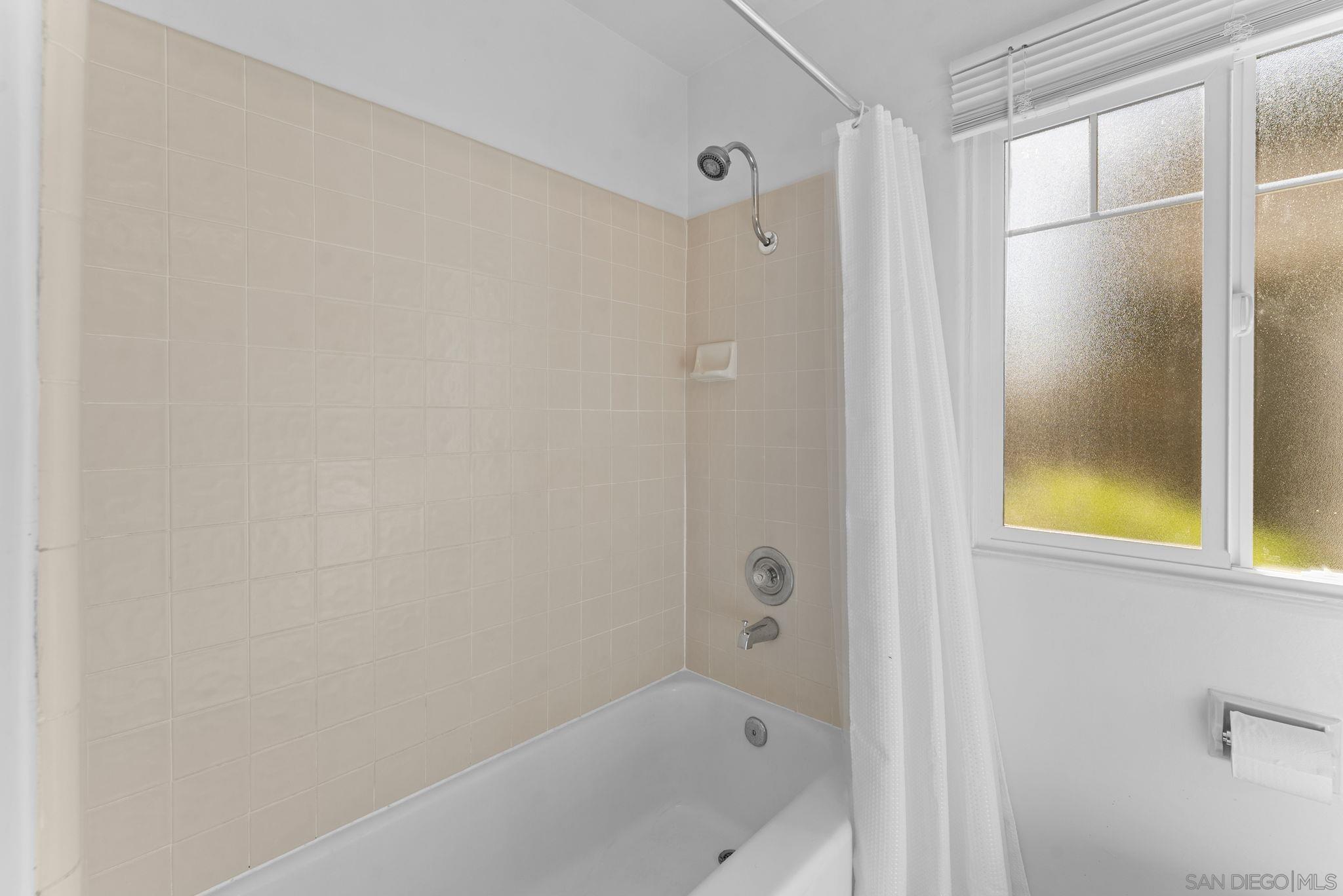 Detail Gallery Image 16 of 39 For 6673-75  Amherst St, San Diego,  CA 92115 - – Beds | – Baths