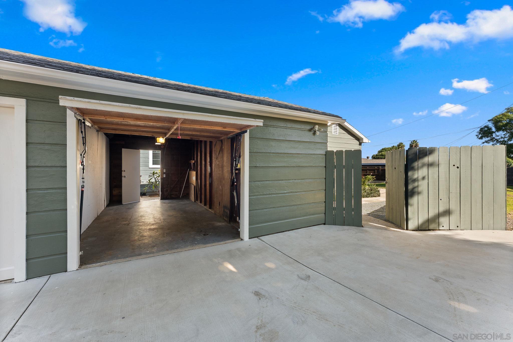 Detail Gallery Image 29 of 39 For 6673-75  Amherst St, San Diego,  CA 92115 - – Beds | – Baths