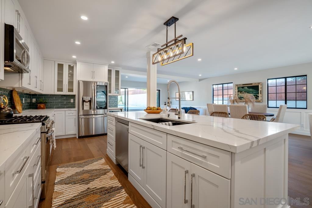 Detail Gallery Image 9 of 20 For 1436  Missouri St, San Diego,  CA 92109 - 5 Beds | 4/1 Baths