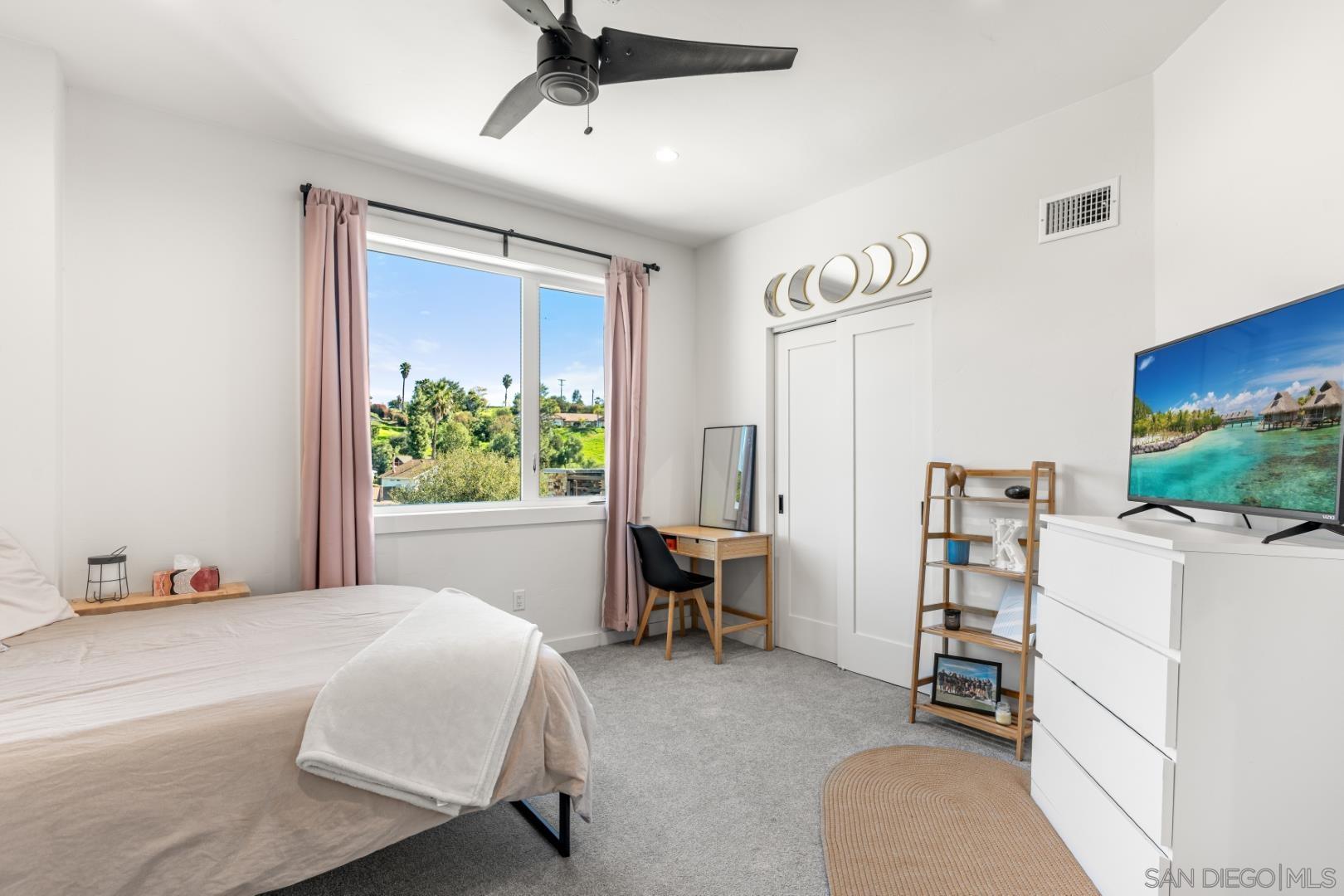 Detail Gallery Image 16 of 27 For 4407  Ramona Drive, Fallbrook,  CA 92028 - 4 Beds | 3/1 Baths