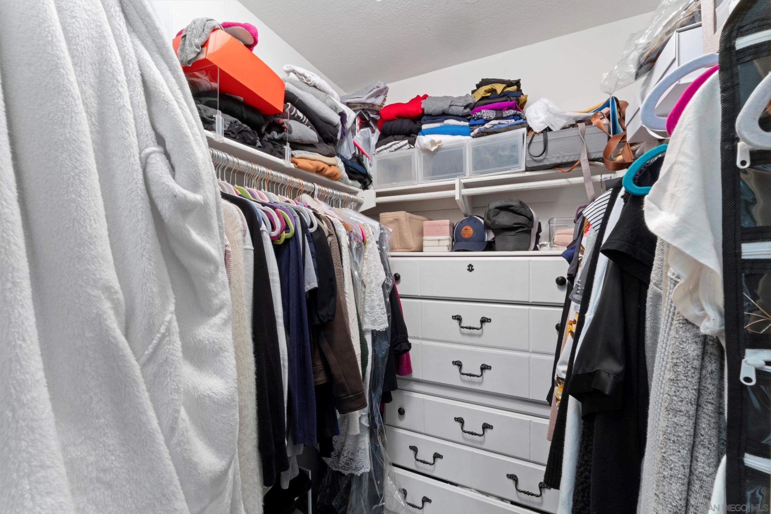 Detail Gallery Image 31 of 46 For 1938  Spyglass Circle, Vista,  CA 92081 - 2 Beds | 2 Baths