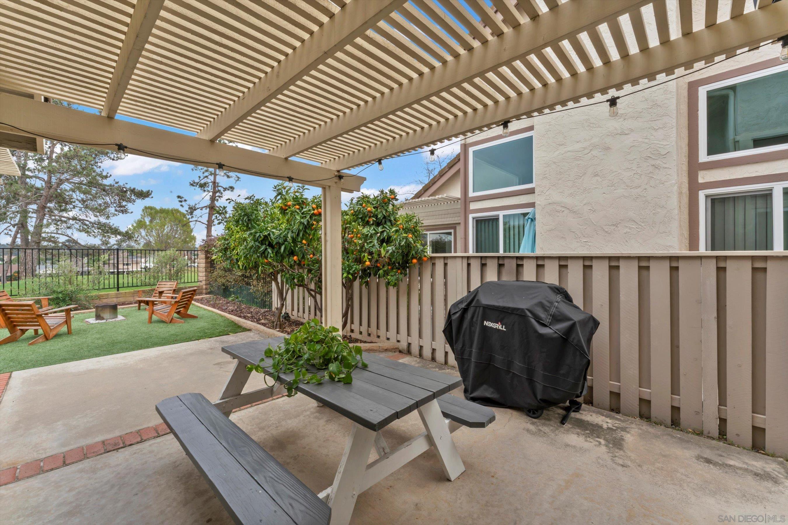 Detail Gallery Image 38 of 46 For 1938  Spyglass Circle, Vista,  CA 92081 - 2 Beds | 2 Baths