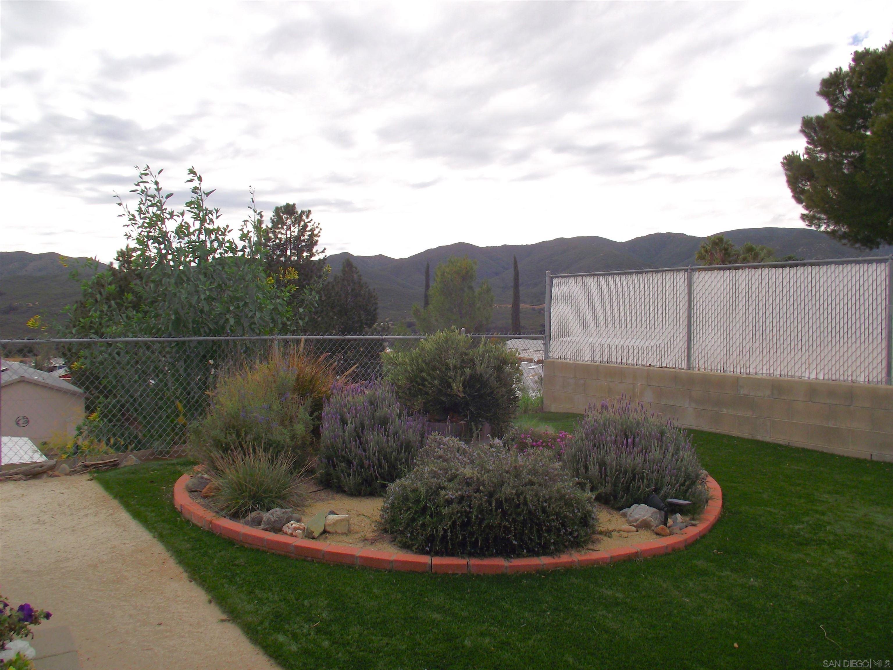 Detail Gallery Image 6 of 55 For 35109  Highway 79  Sp #137,  Warner Springs,  CA 92086 - 3 Beds | 2 Baths