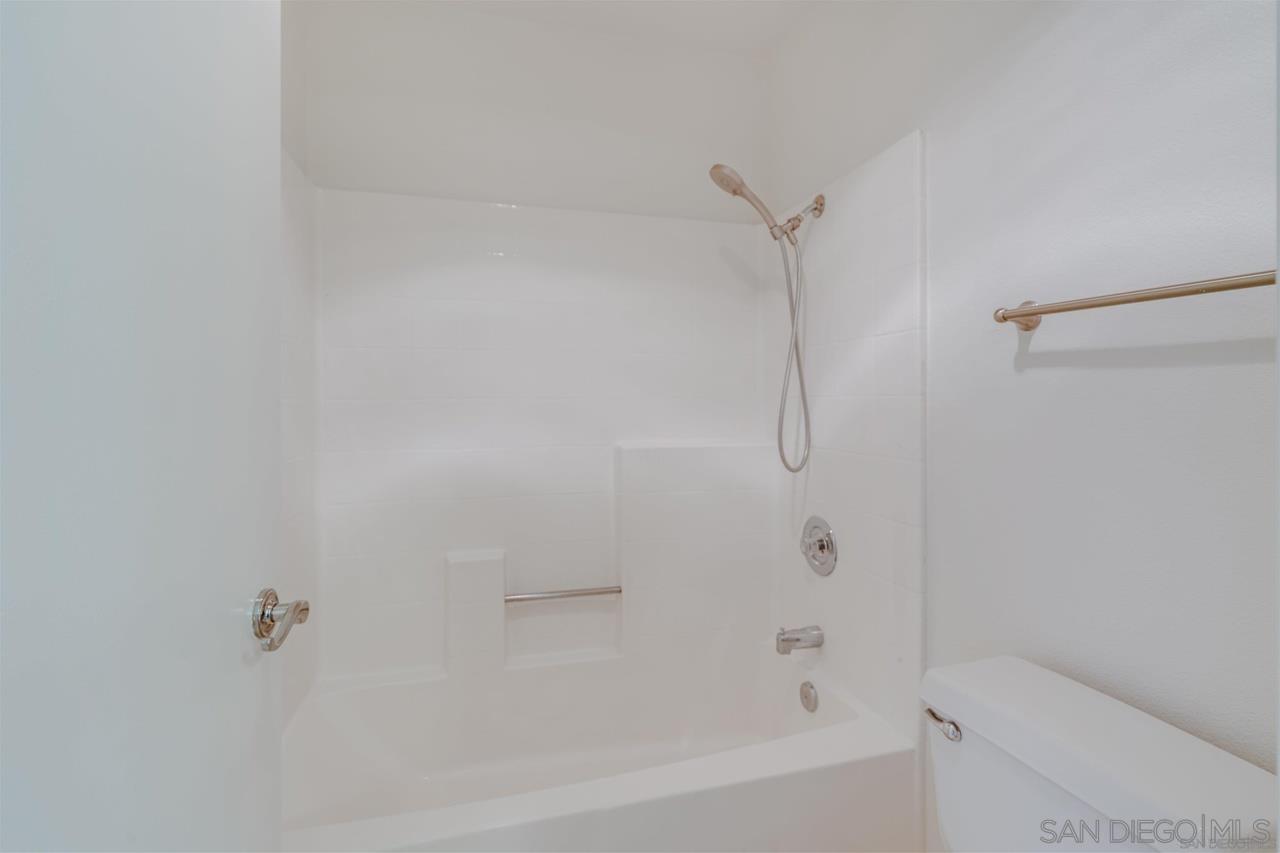 Detail Gallery Image 10 of 22 For 18826  Caminito Cantilena  #111,  San Diego,  CA 92128 - 2 Beds | 2/1 Baths