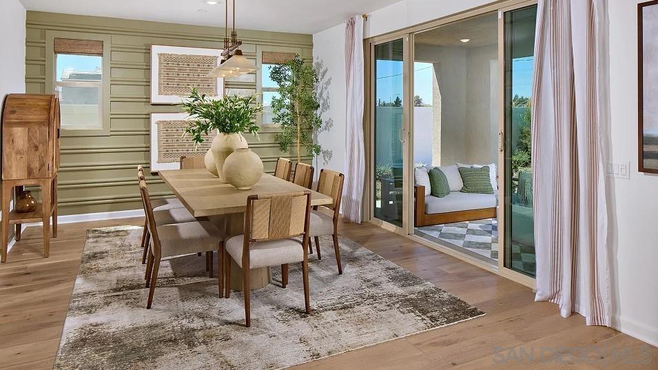 Detail Gallery Image 4 of 16 For 111  Metz Way, Oceanside,  CA 92057 - 4 Beds | 3 Baths