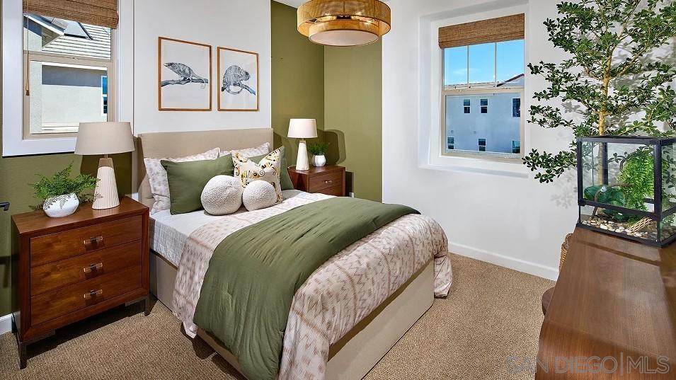 Detail Gallery Image 8 of 16 For 111  Metz Way, Oceanside,  CA 92057 - 4 Beds | 3 Baths