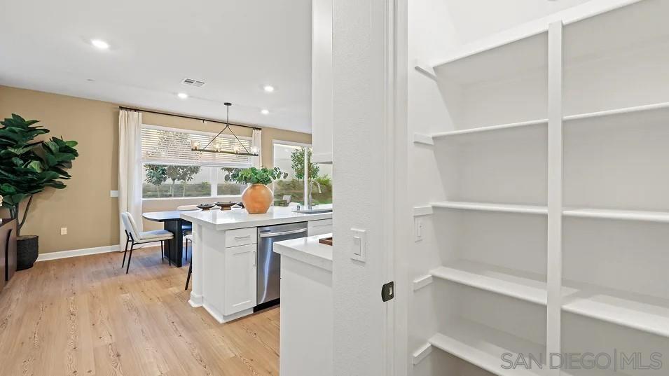 Detail Gallery Image 23 of 30 For 11058  Brookfield Court, Lakeside,  CA 92040 - 5 Beds | 3/1 Baths