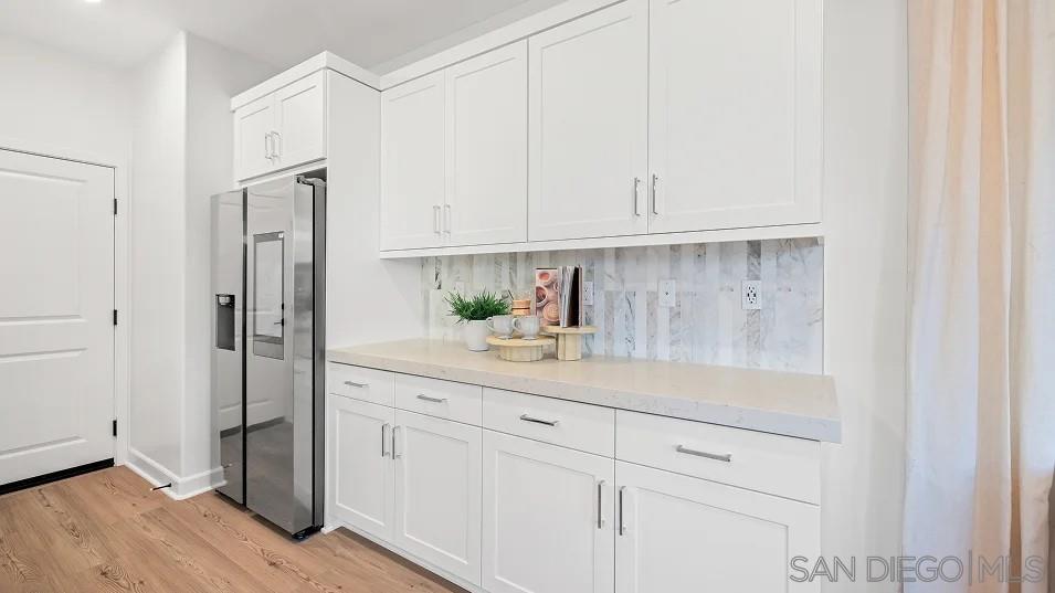 Detail Gallery Image 5 of 30 For 11058  Brookfield Court, Lakeside,  CA 92040 - 5 Beds | 3/1 Baths