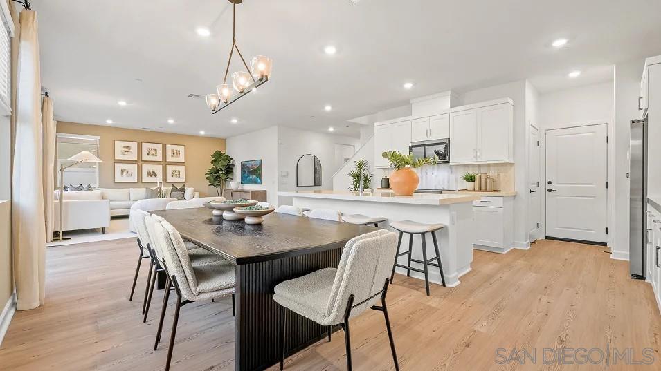 Detail Gallery Image 9 of 30 For 11058  Brookfield Court, Lakeside,  CA 92040 - 5 Beds | 3/1 Baths