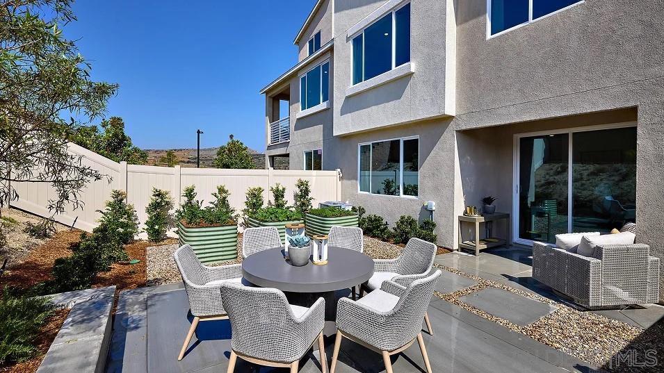 Detail Gallery Image 16 of 18 For 1057  Spike Street  #2,  Chula Vista,  CA 91911 - 4 Beds | 2/1 Baths
