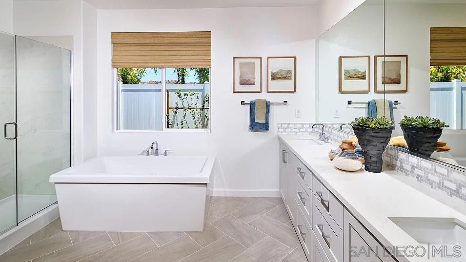 Detail Gallery Image 19 of 29 For 120  Alethea Way, Oceanside,  CA 92057 - 4 Beds | 4/1 Baths