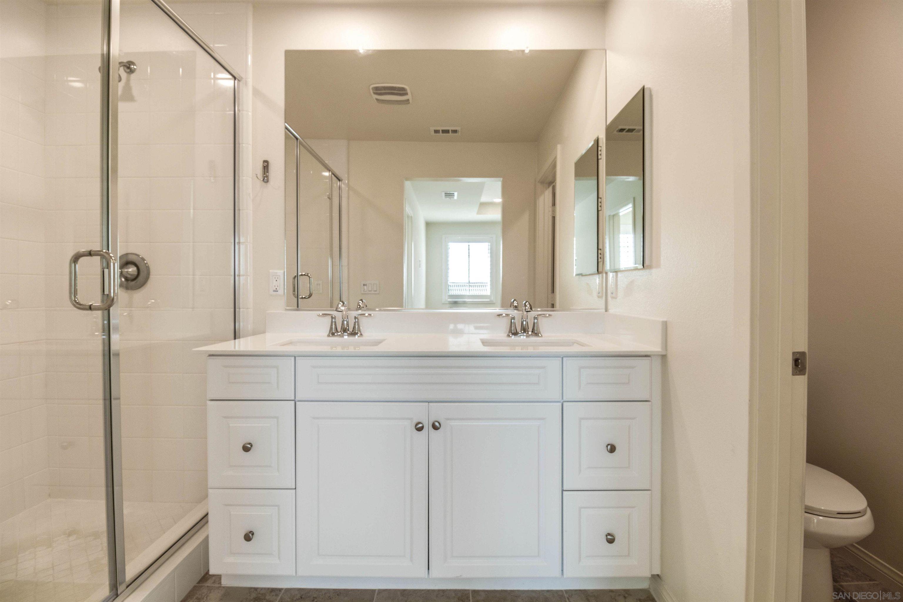 Detail Gallery Image 12 of 29 For 6012  Village Center Loop Rd  #35,  San Diego,  CA 92130 - 3 Beds | 2/1 Baths