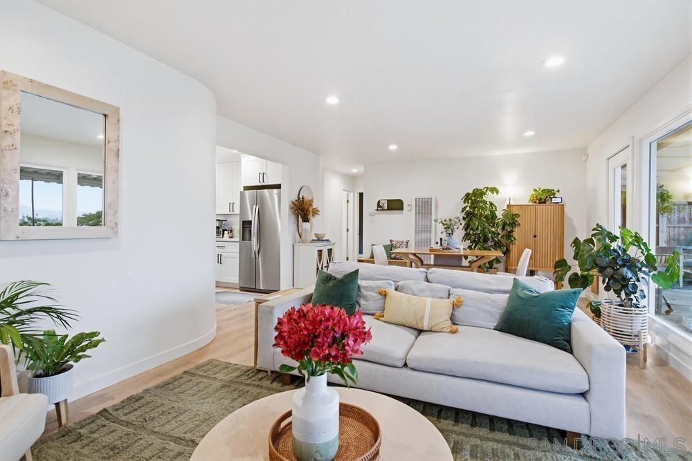 Detail Gallery Image 21 of 68 For 6354  Celia Vista, San Diego,  CA 92115 - 3 Beds | 1 Baths