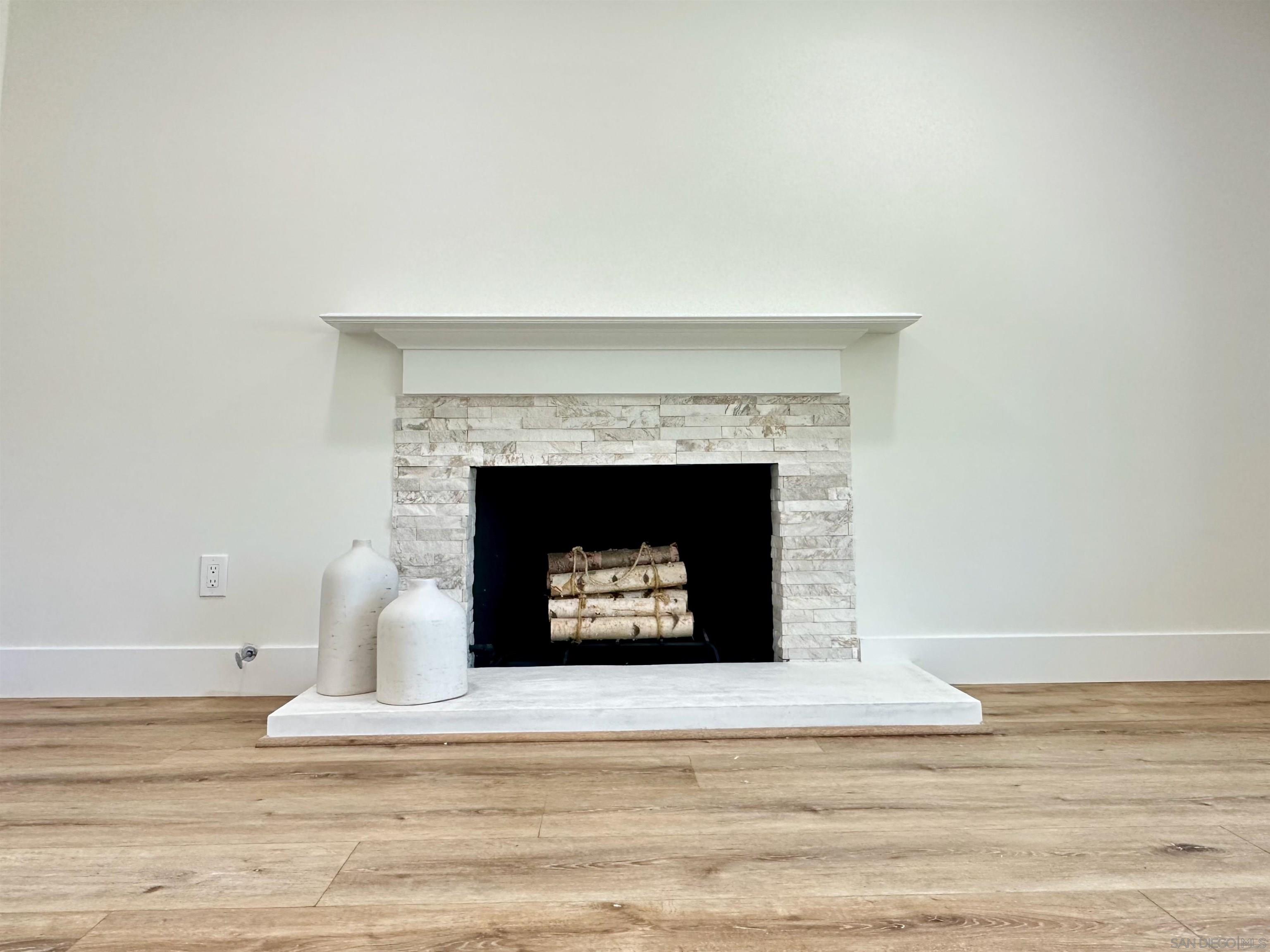 Detail Gallery Image 15 of 33 For 16634  Bernardo Oaks Dr, San Diego,  CA 92128 - 2 Beds | 2 Baths