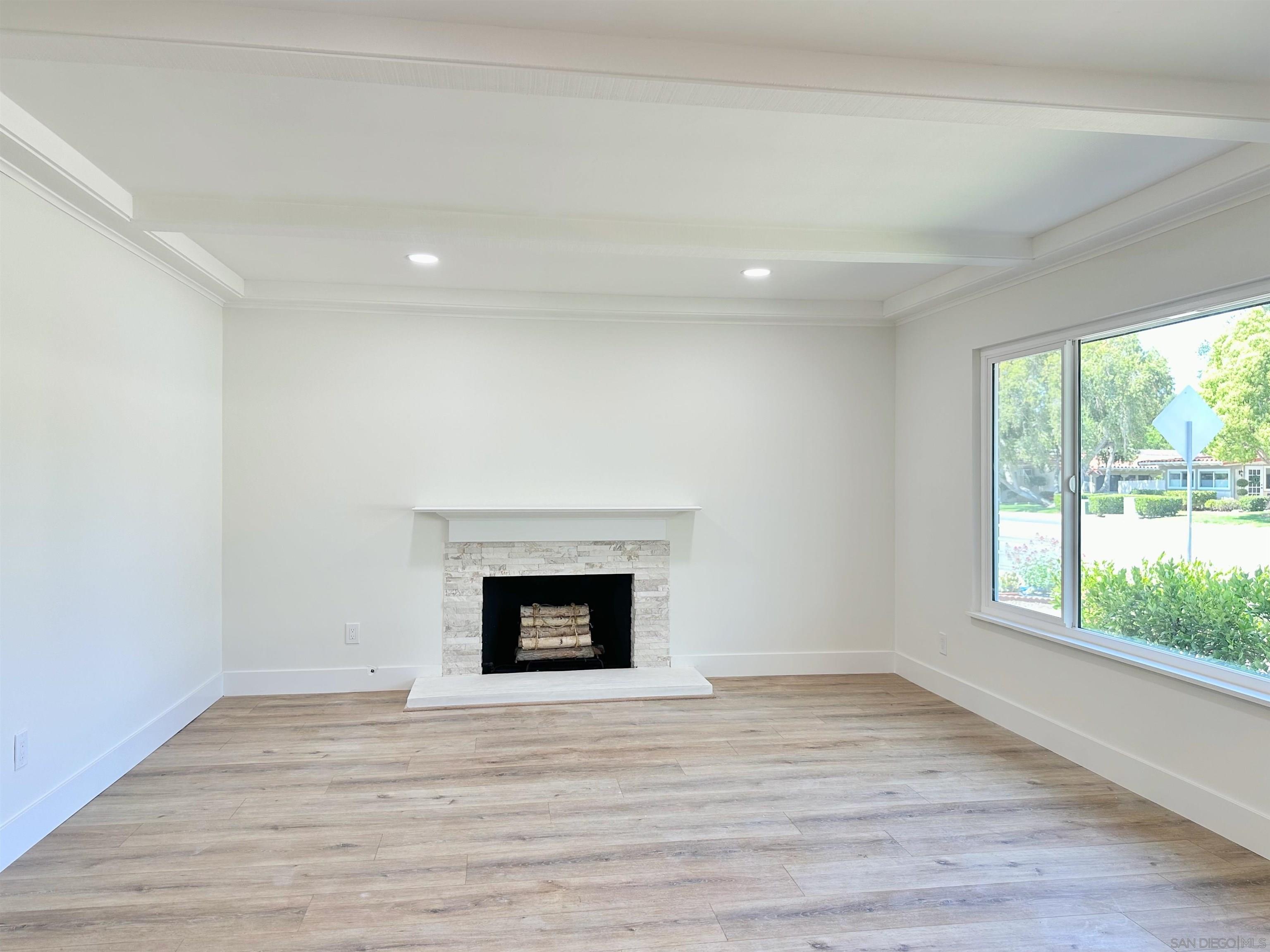 Detail Gallery Image 16 of 33 For 16634  Bernardo Oaks Dr, San Diego,  CA 92128 - 2 Beds | 2 Baths