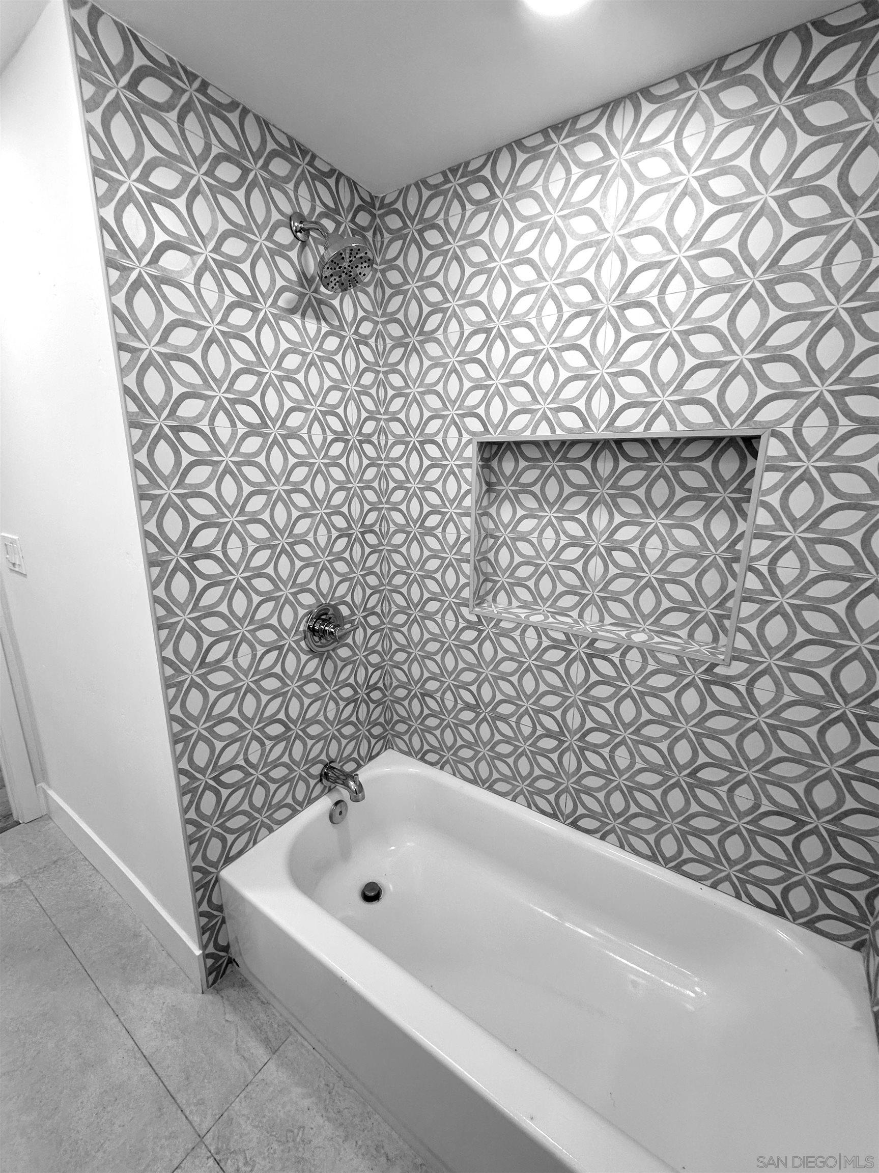 Detail Gallery Image 21 of 33 For 16634  Bernardo Oaks Dr, San Diego,  CA 92128 - 2 Beds | 2 Baths