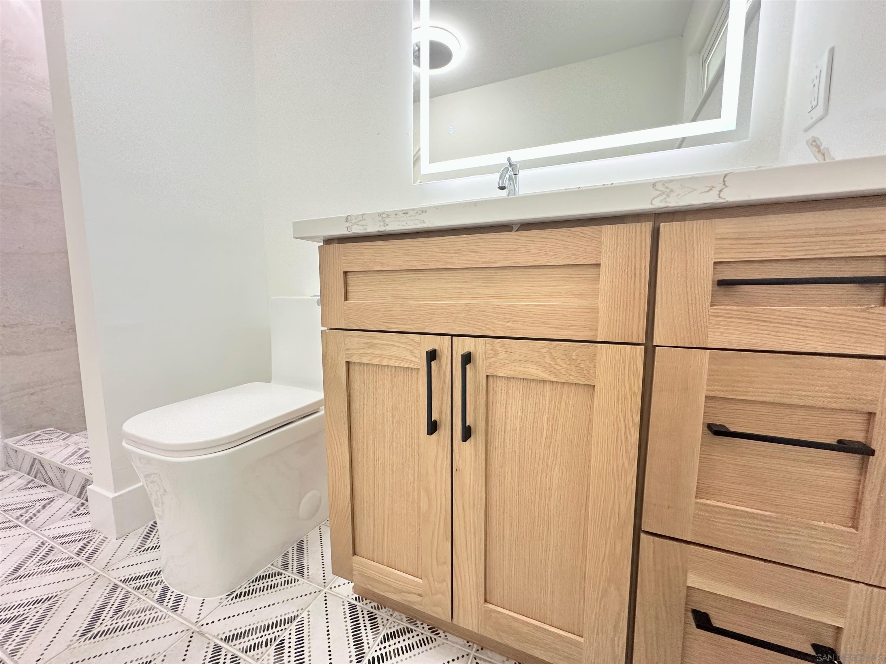 Detail Gallery Image 27 of 33 For 16634  Bernardo Oaks Dr, San Diego,  CA 92128 - 2 Beds | 2 Baths