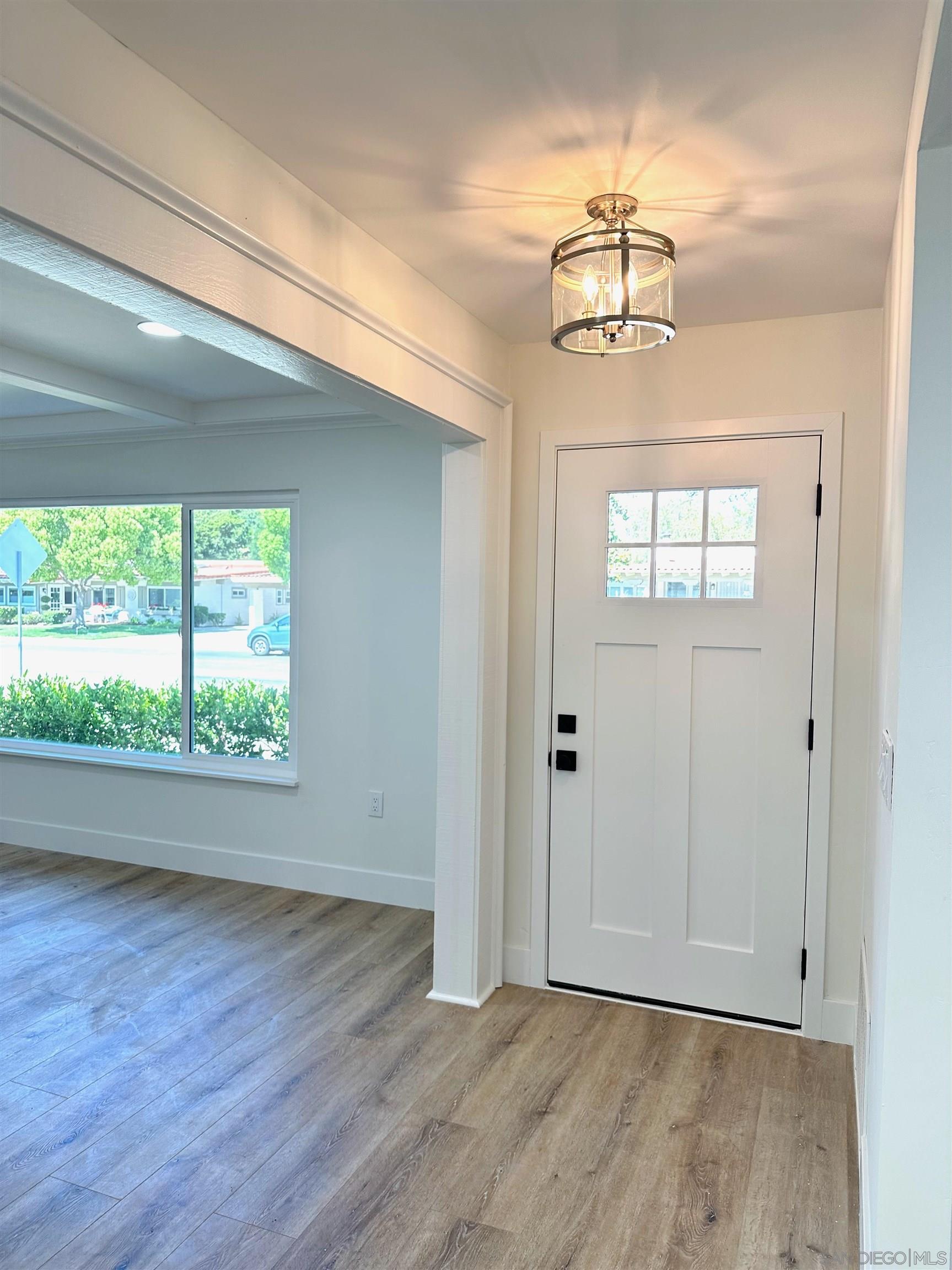Detail Gallery Image 7 of 33 For 16634  Bernardo Oaks Dr, San Diego,  CA 92128 - 2 Beds | 2 Baths
