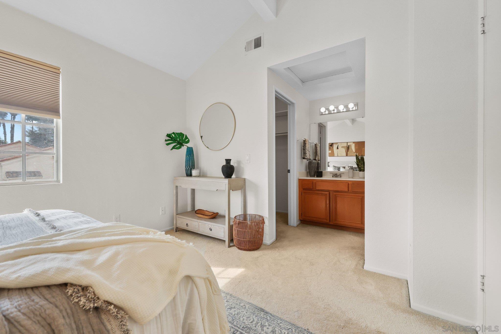 Detail Gallery Image 20 of 35 For 740  Breeze Hill Rd.  #193,  Vista,  CA 92081 - 2 Beds | 2/1 Baths