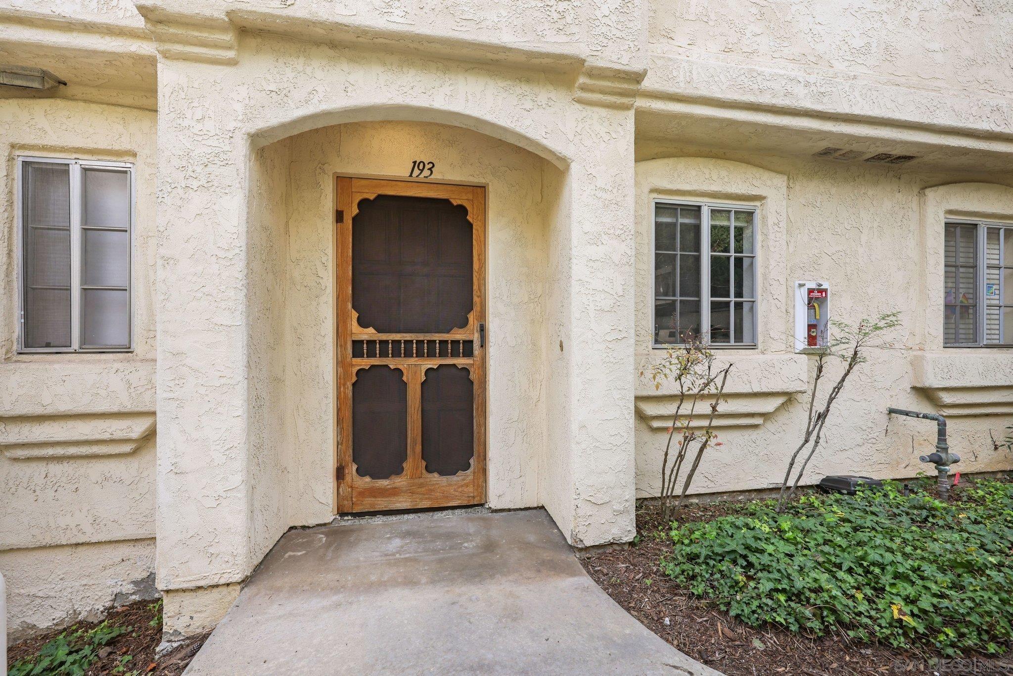 Detail Gallery Image 29 of 35 For 740  Breeze Hill Rd.  #193,  Vista,  CA 92081 - 2 Beds | 2/1 Baths