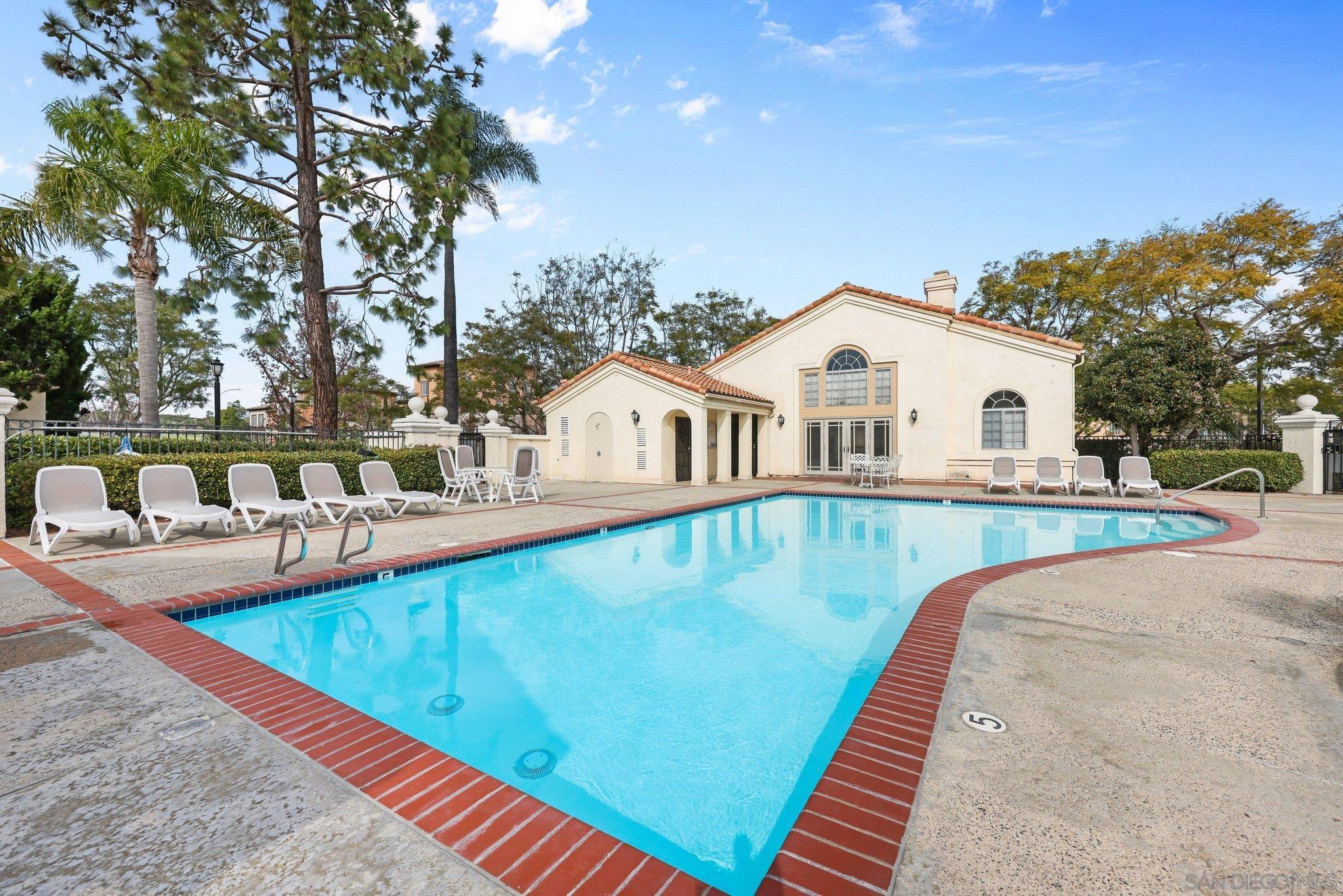 Detail Gallery Image 33 of 35 For 740  Breeze Hill Rd.  #193,  Vista,  CA 92081 - 2 Beds | 2/1 Baths