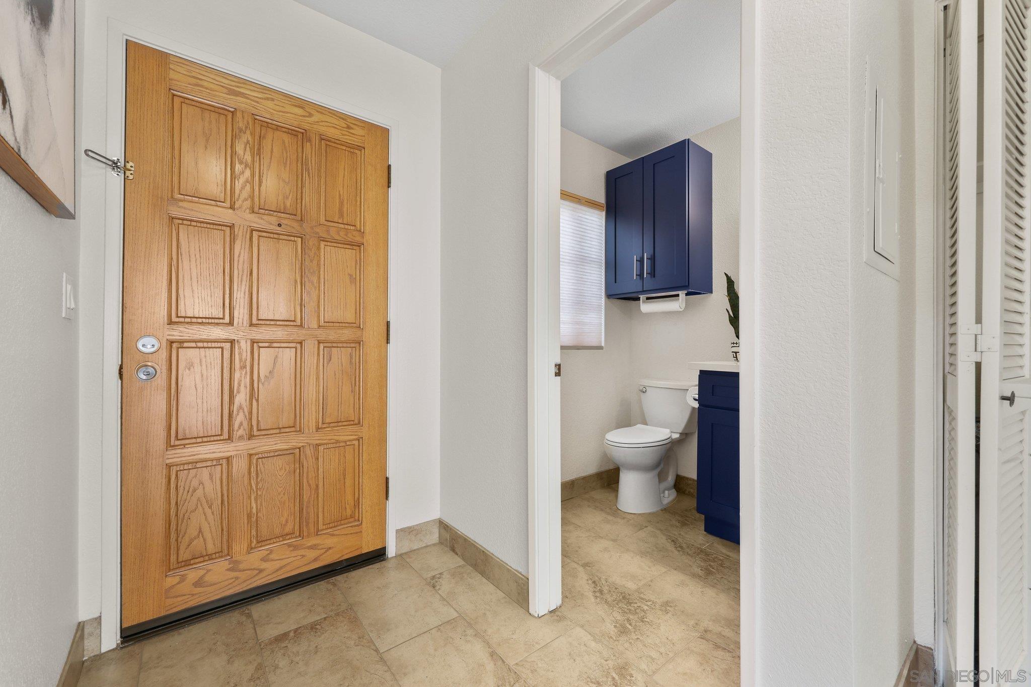 Detail Gallery Image 6 of 35 For 740  Breeze Hill Rd.  #193,  Vista,  CA 92081 - 2 Beds | 2/1 Baths