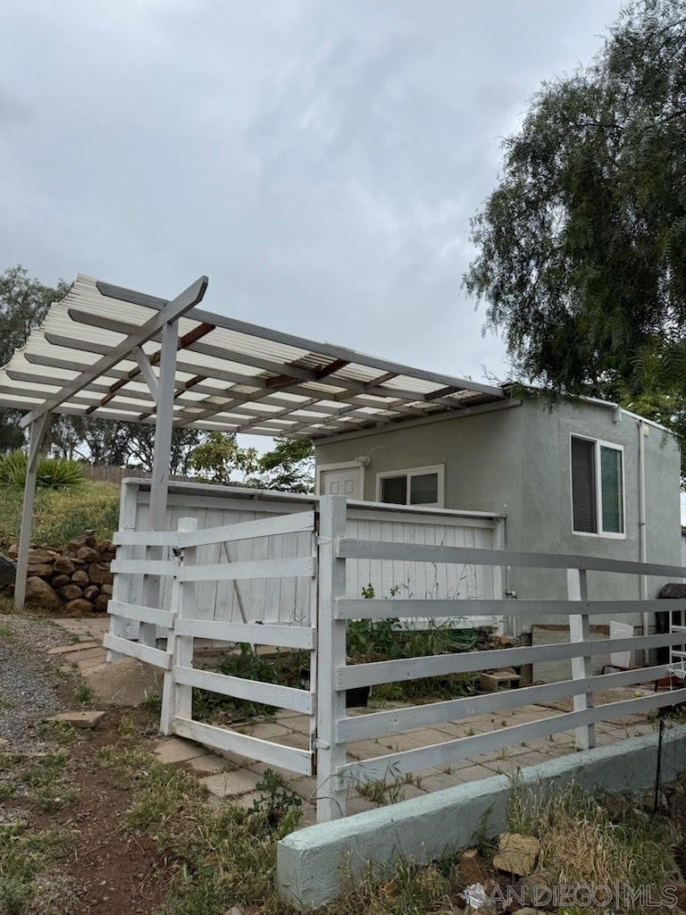 Detail Gallery Image 2 of 5 For 9115  Rosedale Dr Unit 3, Spring Valley,  CA 91977 - 1 Beds | 1 Baths