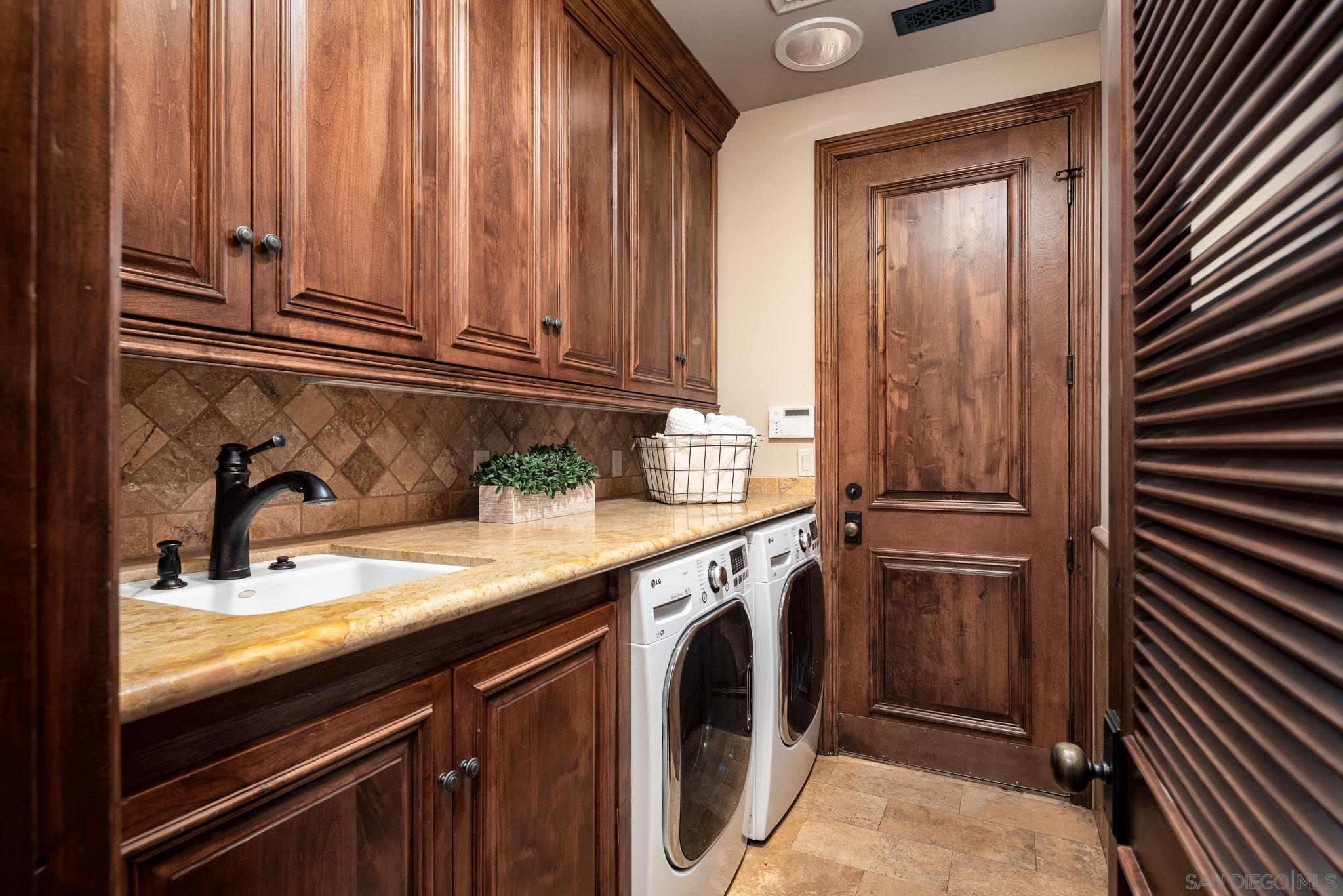 Detail Gallery Image 46 of 51 For 8341  Santaluz Village Green E, San Diego,  CA 92127 - 3 Beds | 2/1 Baths