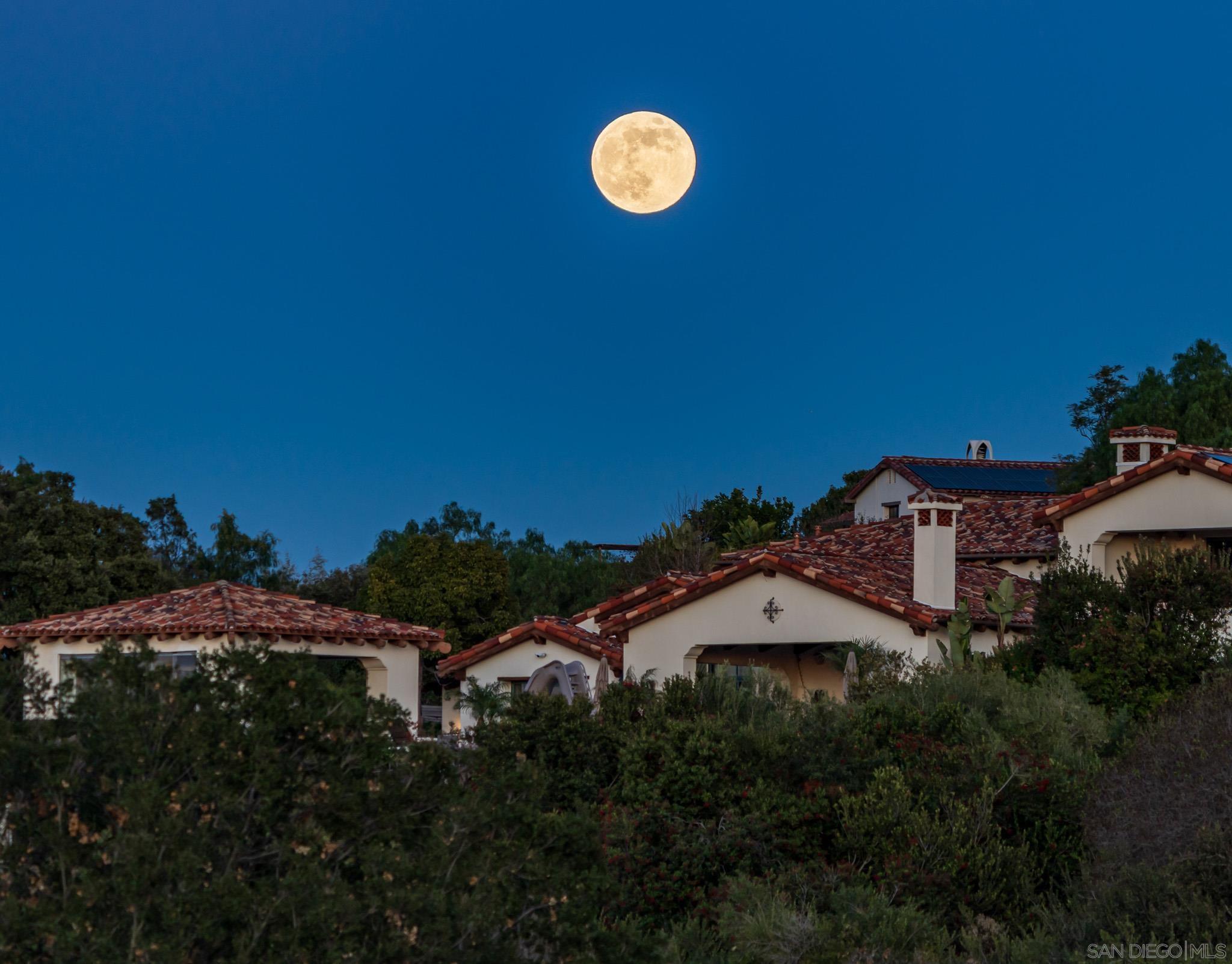 Detail Gallery Image 51 of 51 For 8341  Santaluz Village Green E, San Diego,  CA 92127 - 3 Beds | 2/1 Baths
