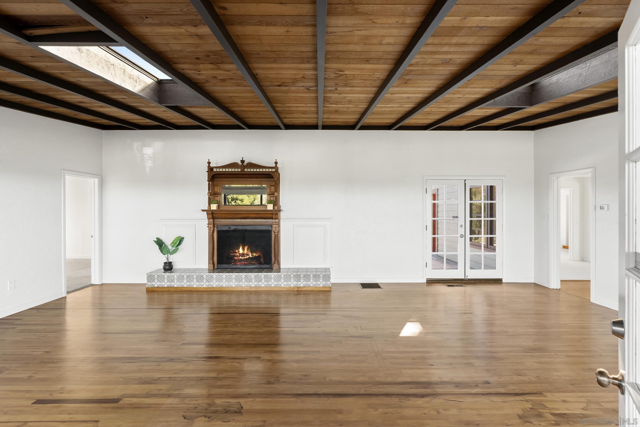 Detail Gallery Image 11 of 59 For 620  Plumosa Ave, Vista,  CA 92081 - 4 Beds | 2 Baths