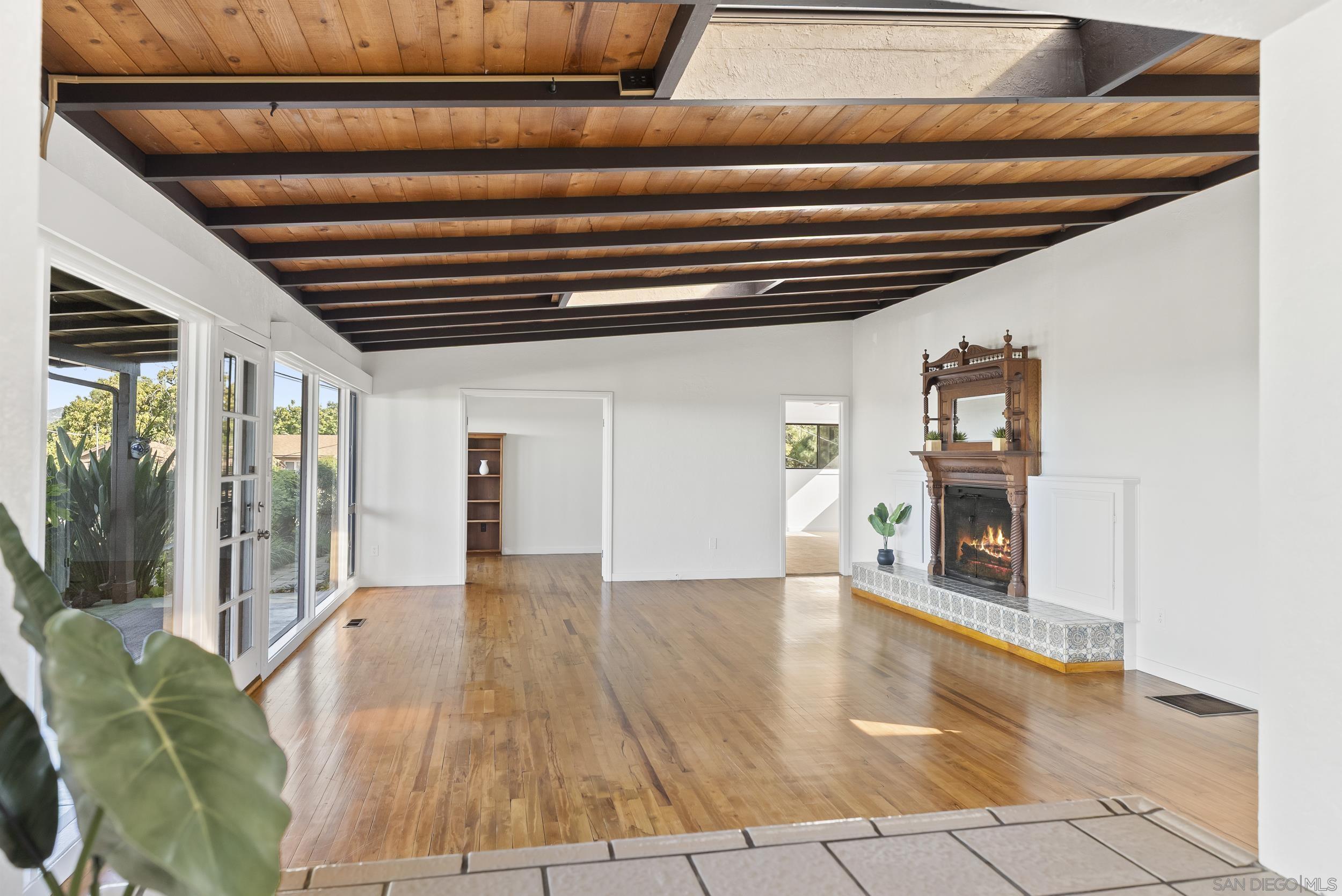 Detail Gallery Image 15 of 59 For 620  Plumosa Ave, Vista,  CA 92081 - 4 Beds | 2 Baths