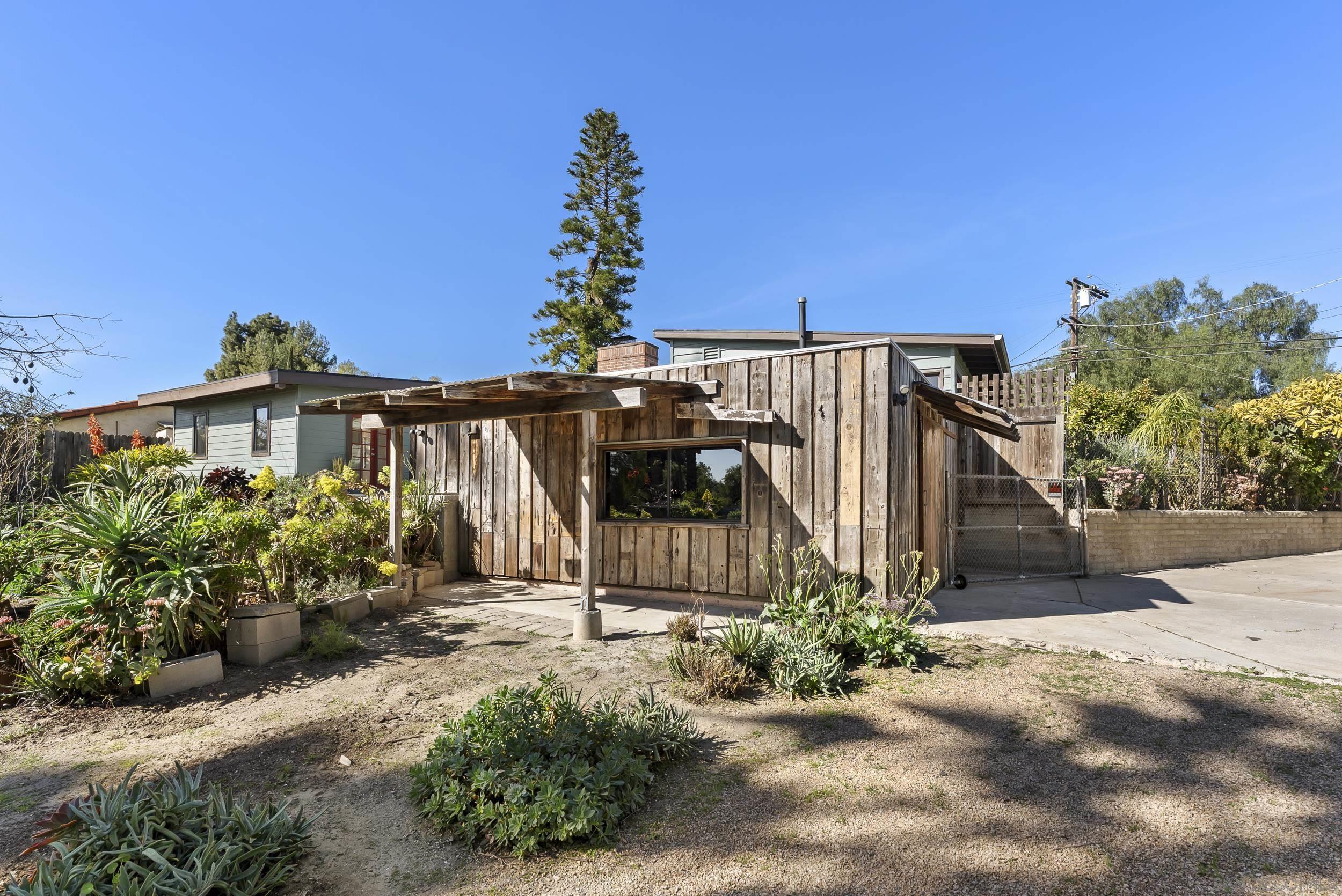 Detail Gallery Image 45 of 59 For 620  Plumosa Ave, Vista,  CA 92081 - 4 Beds | 2 Baths